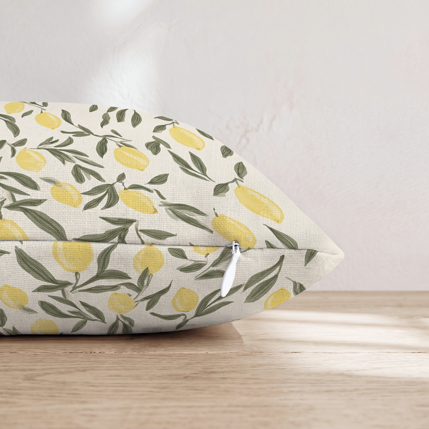HH419972 HH419972_pillow_edge_zipper.png
