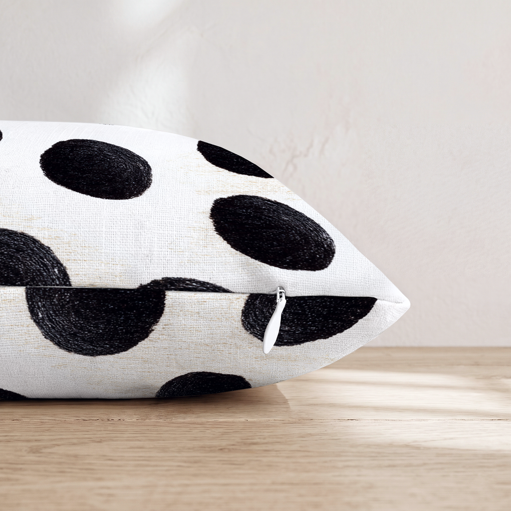 HH426140 HH426140_pillow_edge_zipper.png