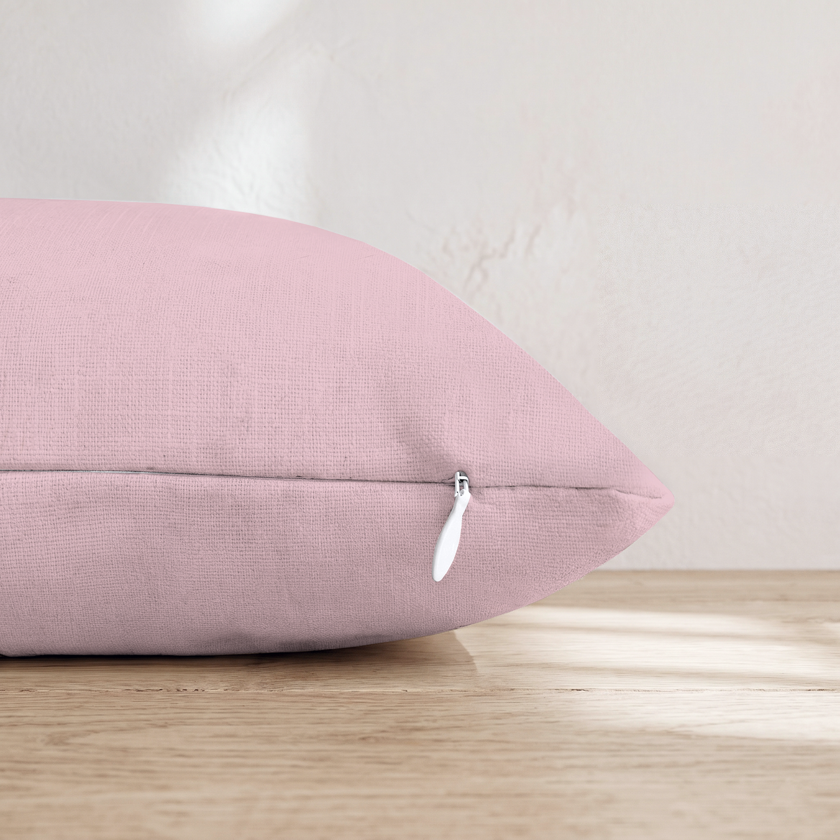 HH427753 HH427753_pillow_edge_zipper.png