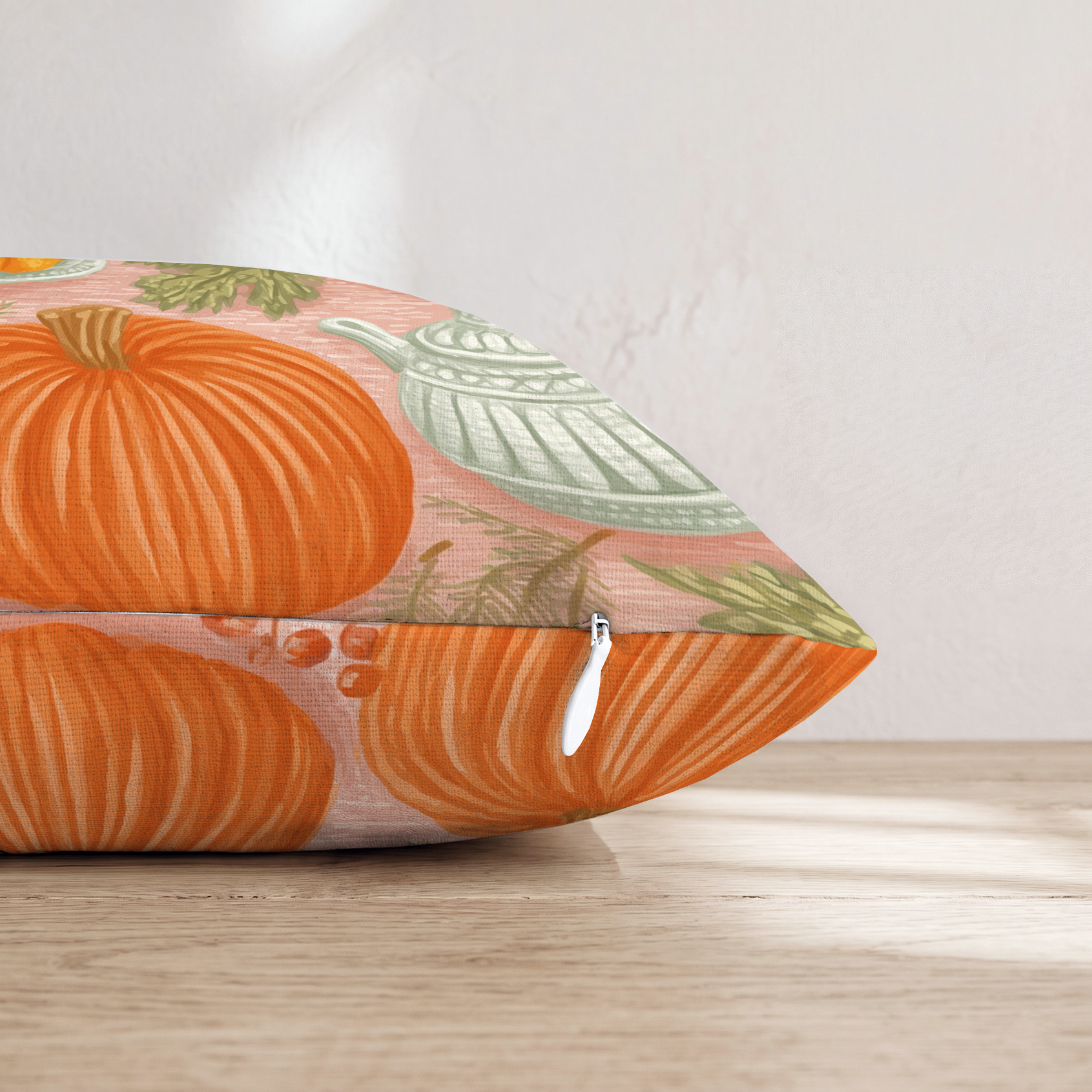 HH430474 HH430474_pillow_edge_zipper.png