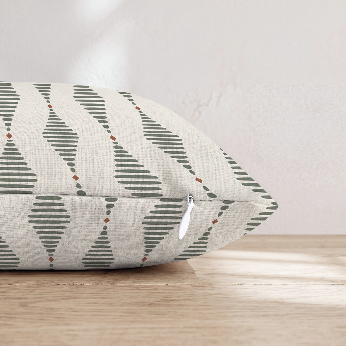 HH436404 HH436404_pillow_edge_zipper.png