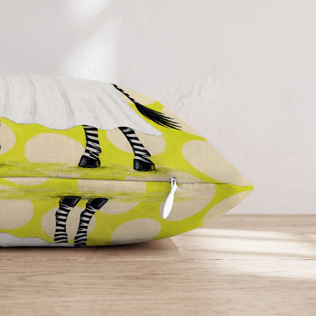 HH457231 HH457231_pillow_edge_zipper.png