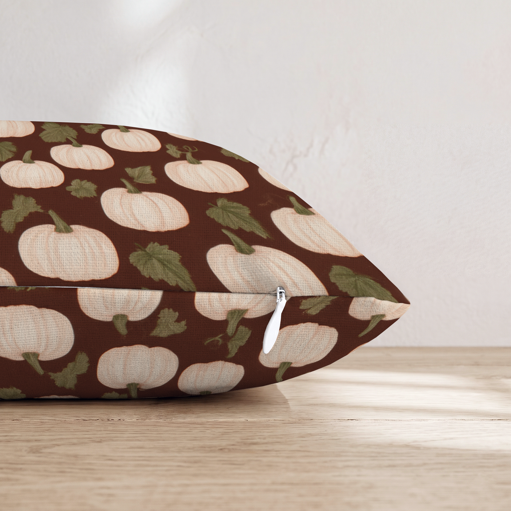 HH463381 HH463381_pillow_edge_zipper.png