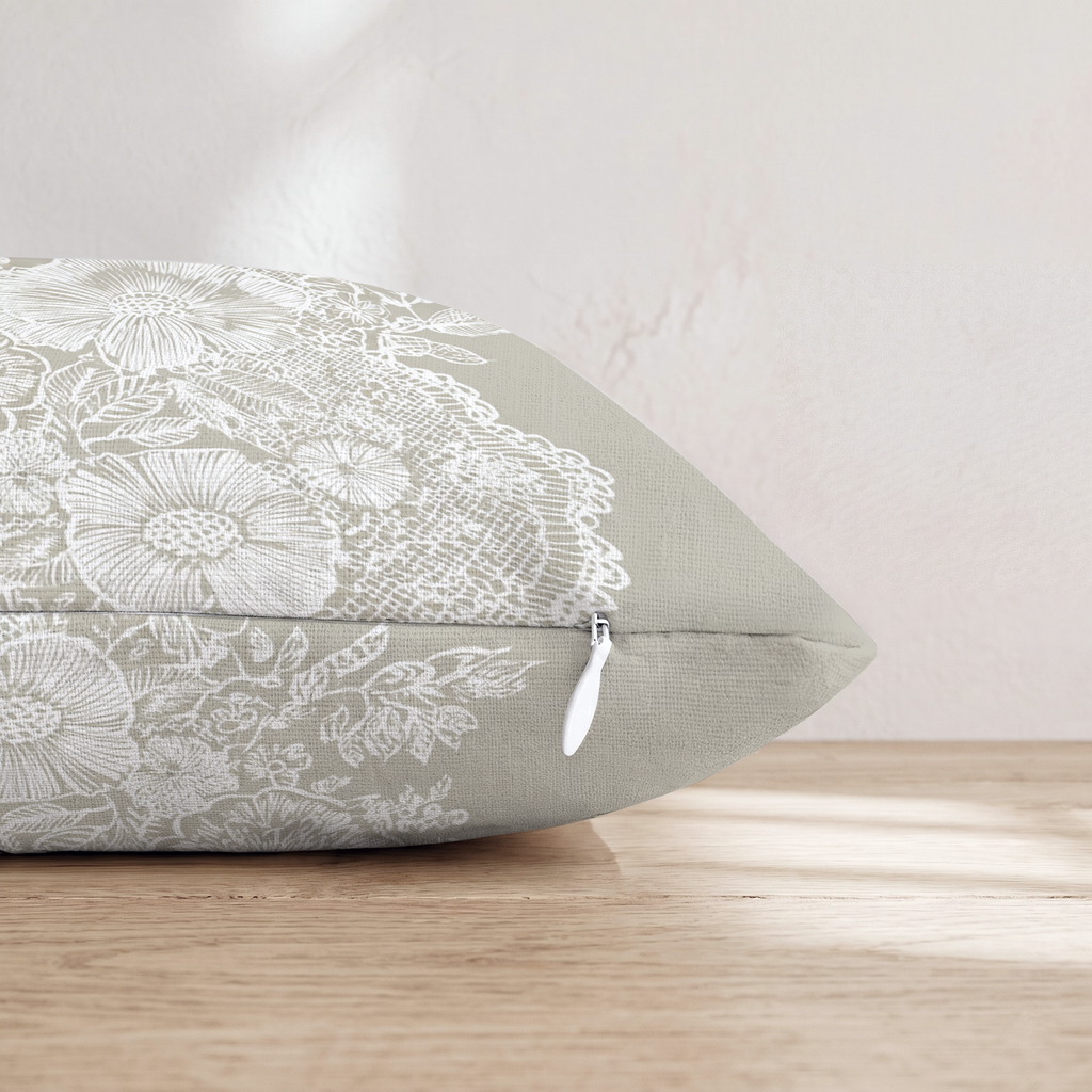 HH463795 HH463795_pillow_edge_zipper.png