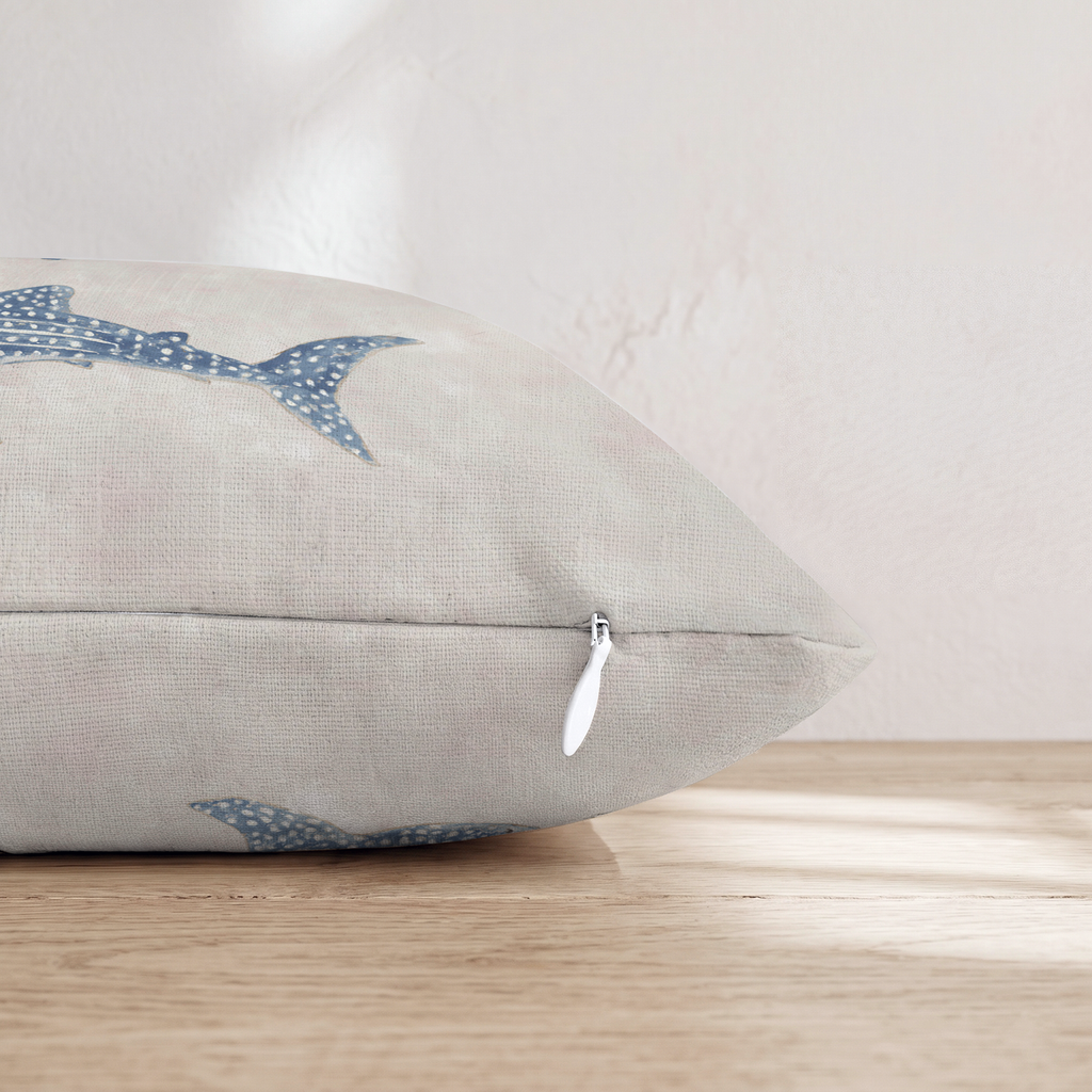 HH468667 HH468667_pillow_edge_zipper.png