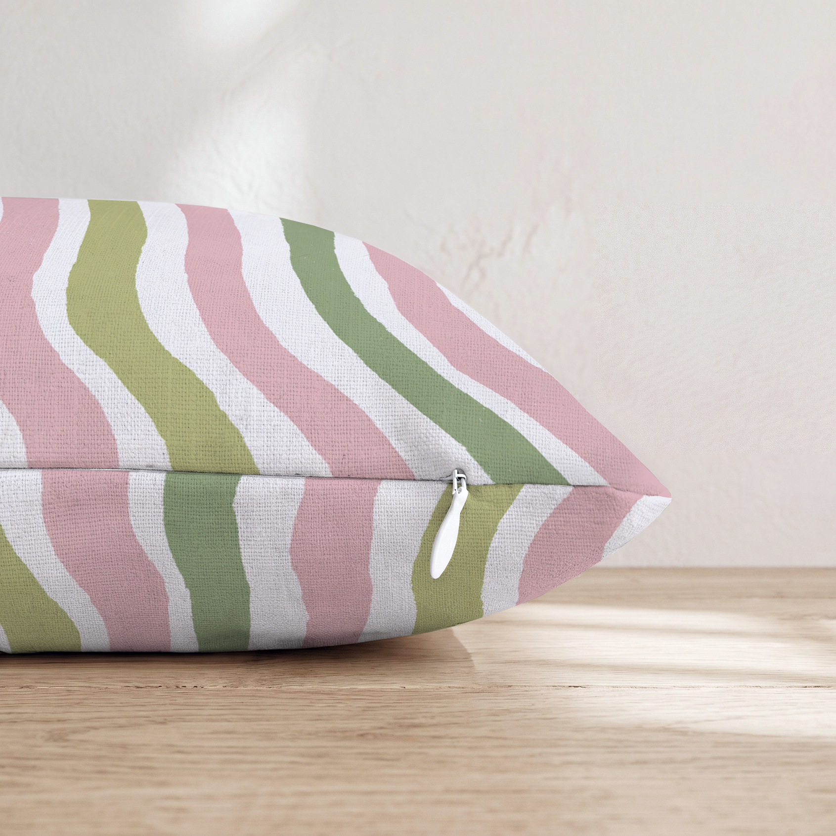 HH471829 HH471829_pillow_edge_zipper.png