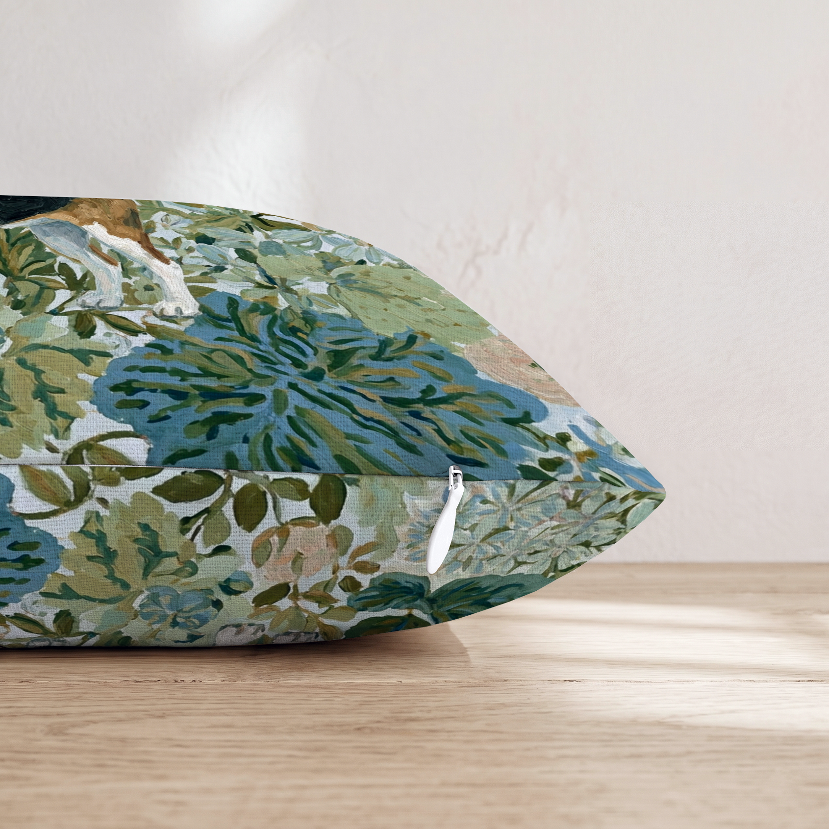 HH477456 HH477456_pillow_edge_zipper.png