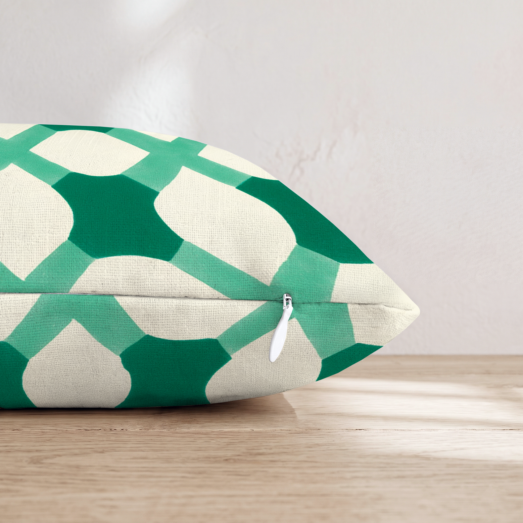 HH477640 HH477640_pillow_edge_zipper.png