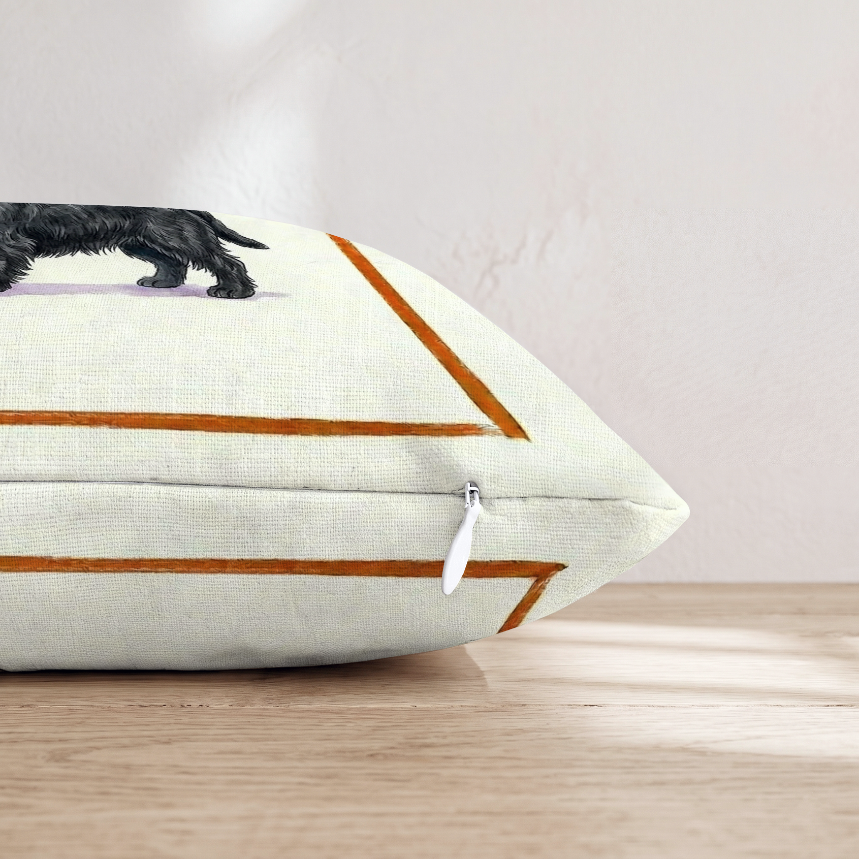 HH480749 HH480749_pillow_edge_zipper.png