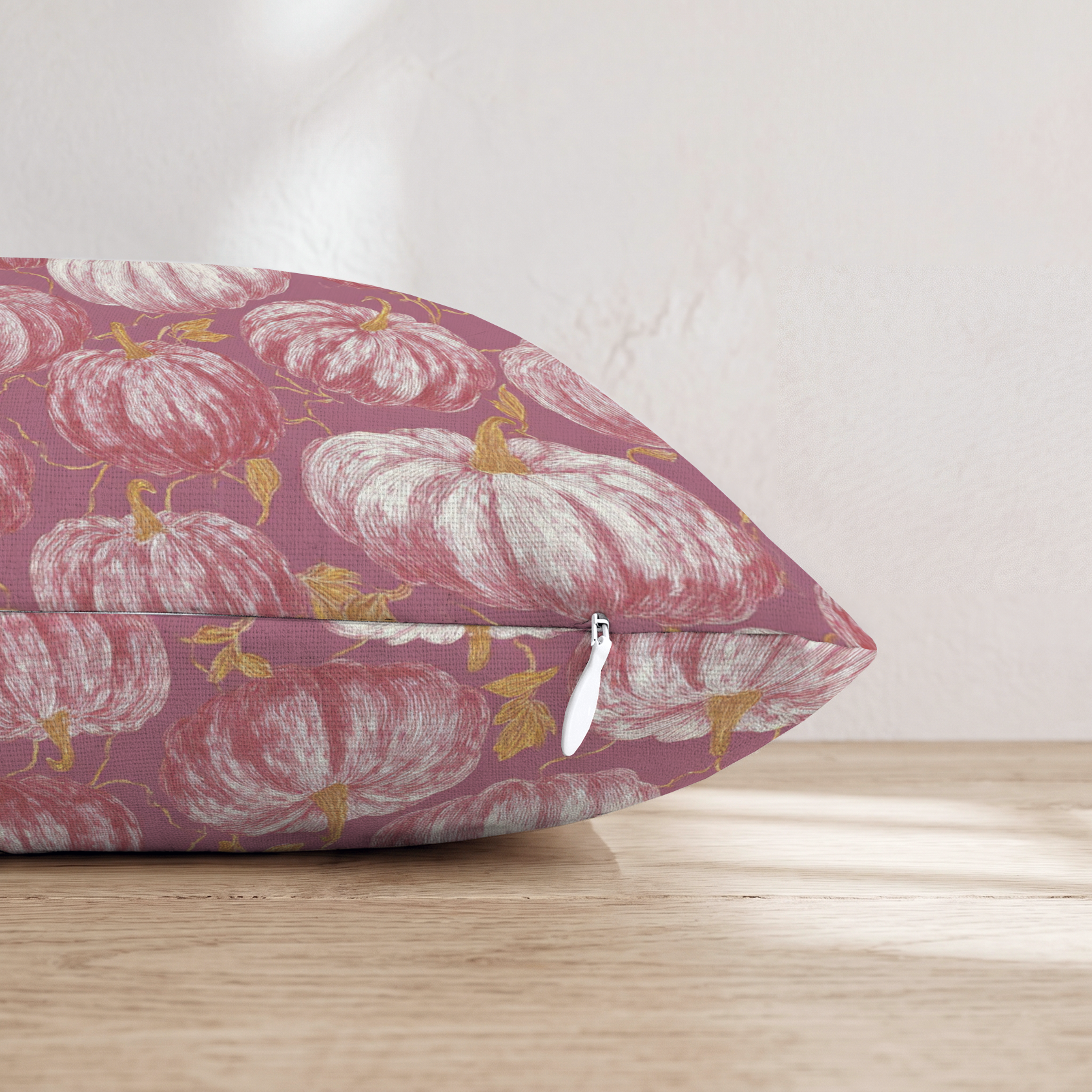 HH481143 HH481143_pillow_edge_zipper.png