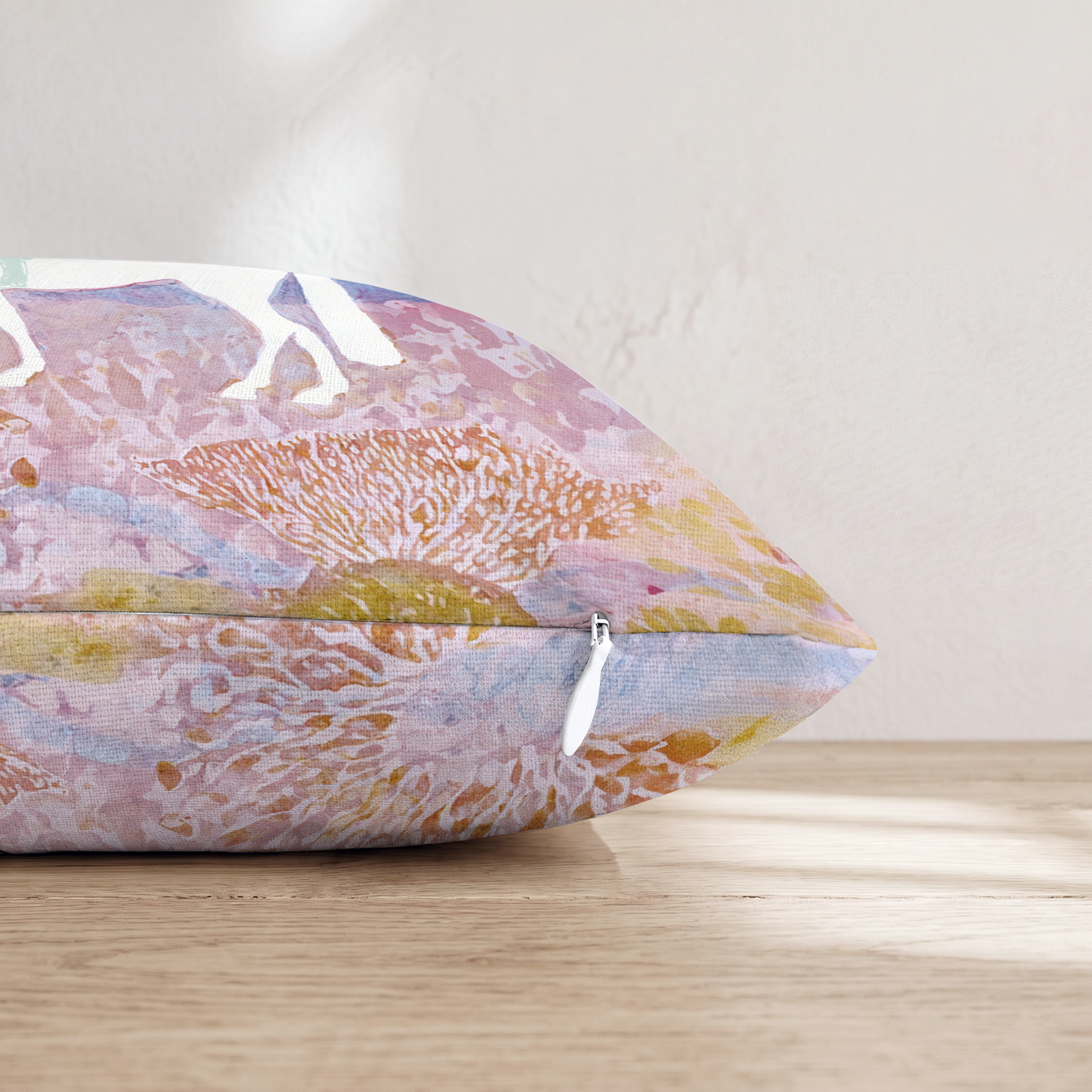 HH491465 HH491465_pillow_edge_zipper.png