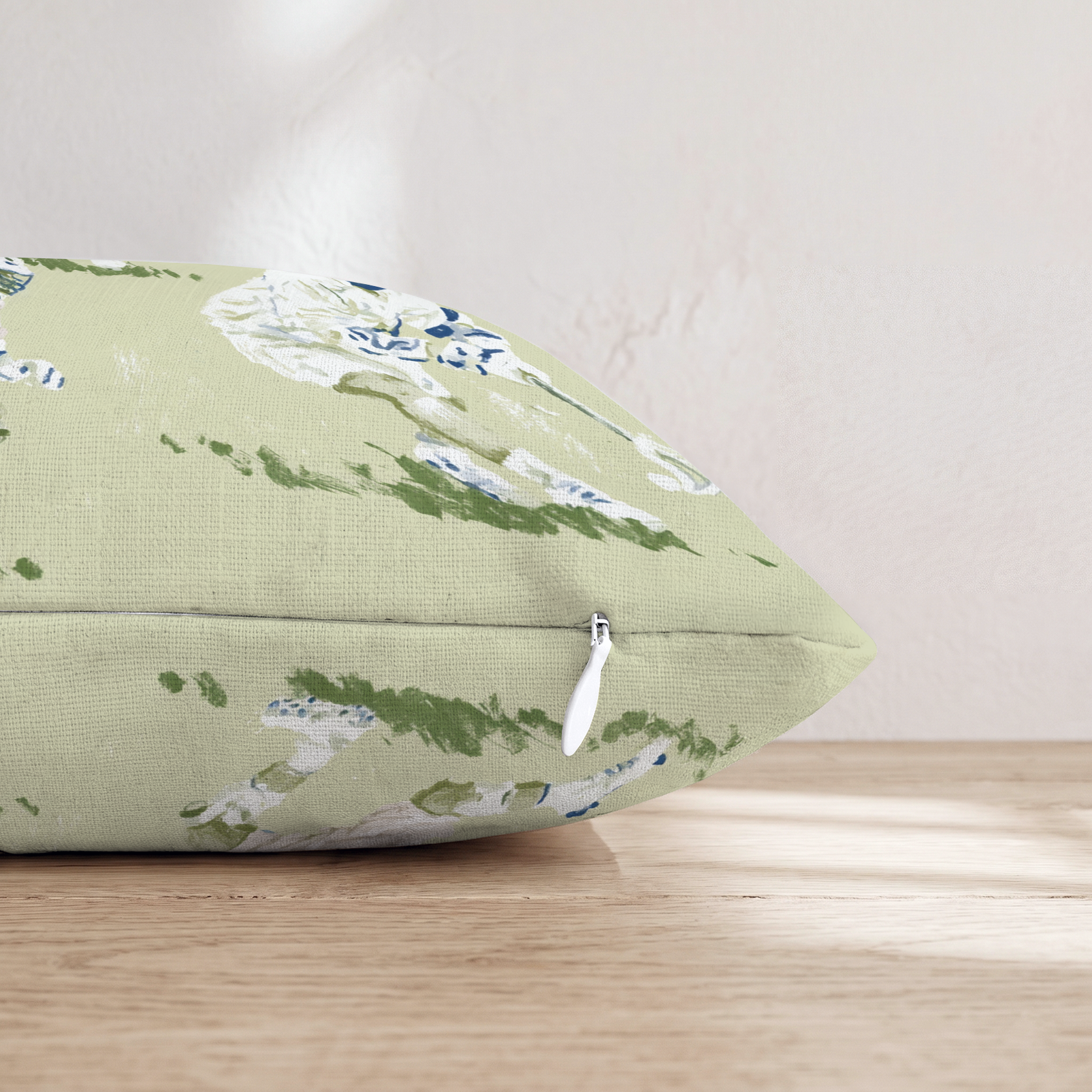 HH493208 HH493208_pillow_edge_zipper.png