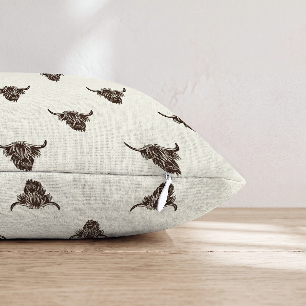 HH493710 HH493710_pillow_edge_zipper.png