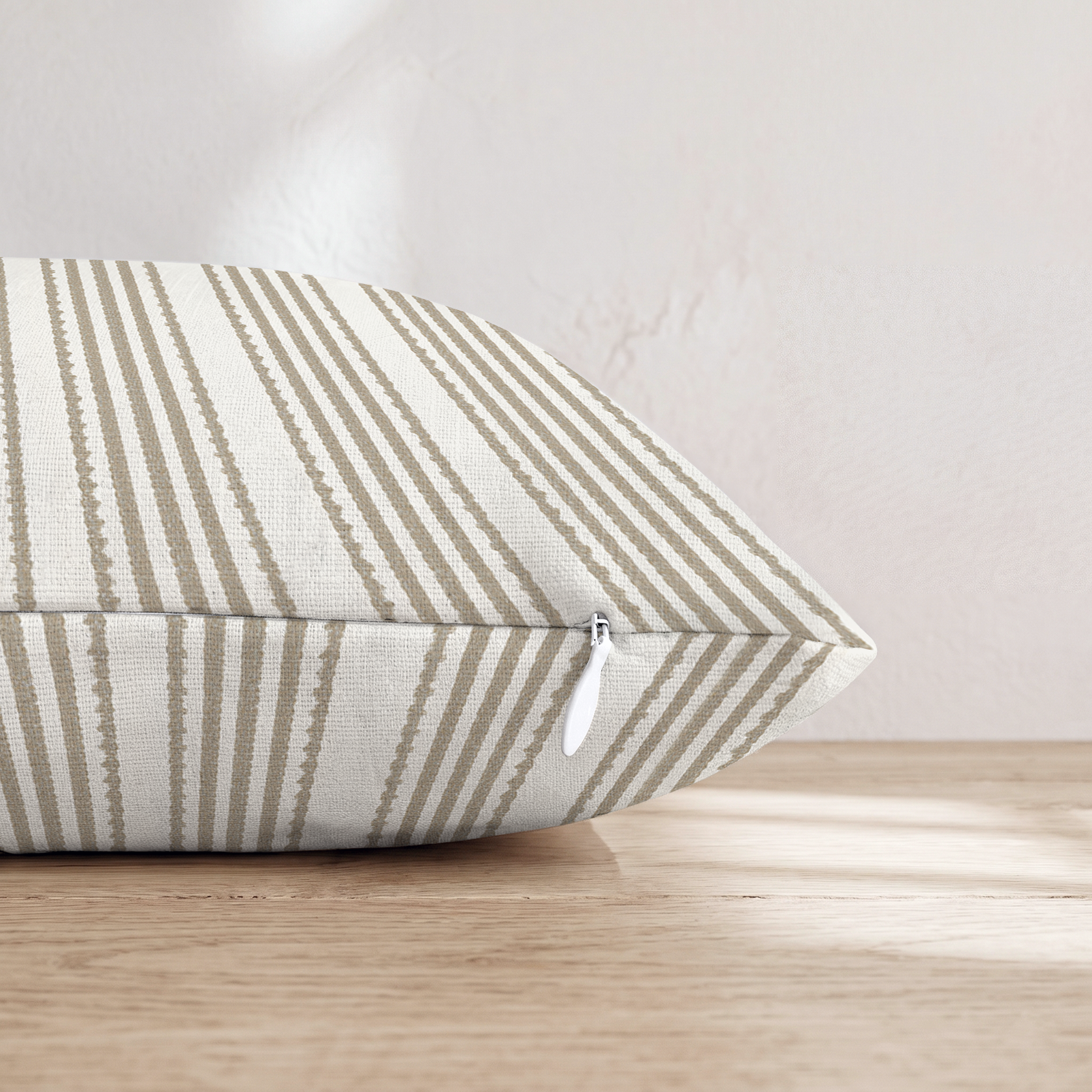 HH500290 HH500290_pillow_edge_zipper.png