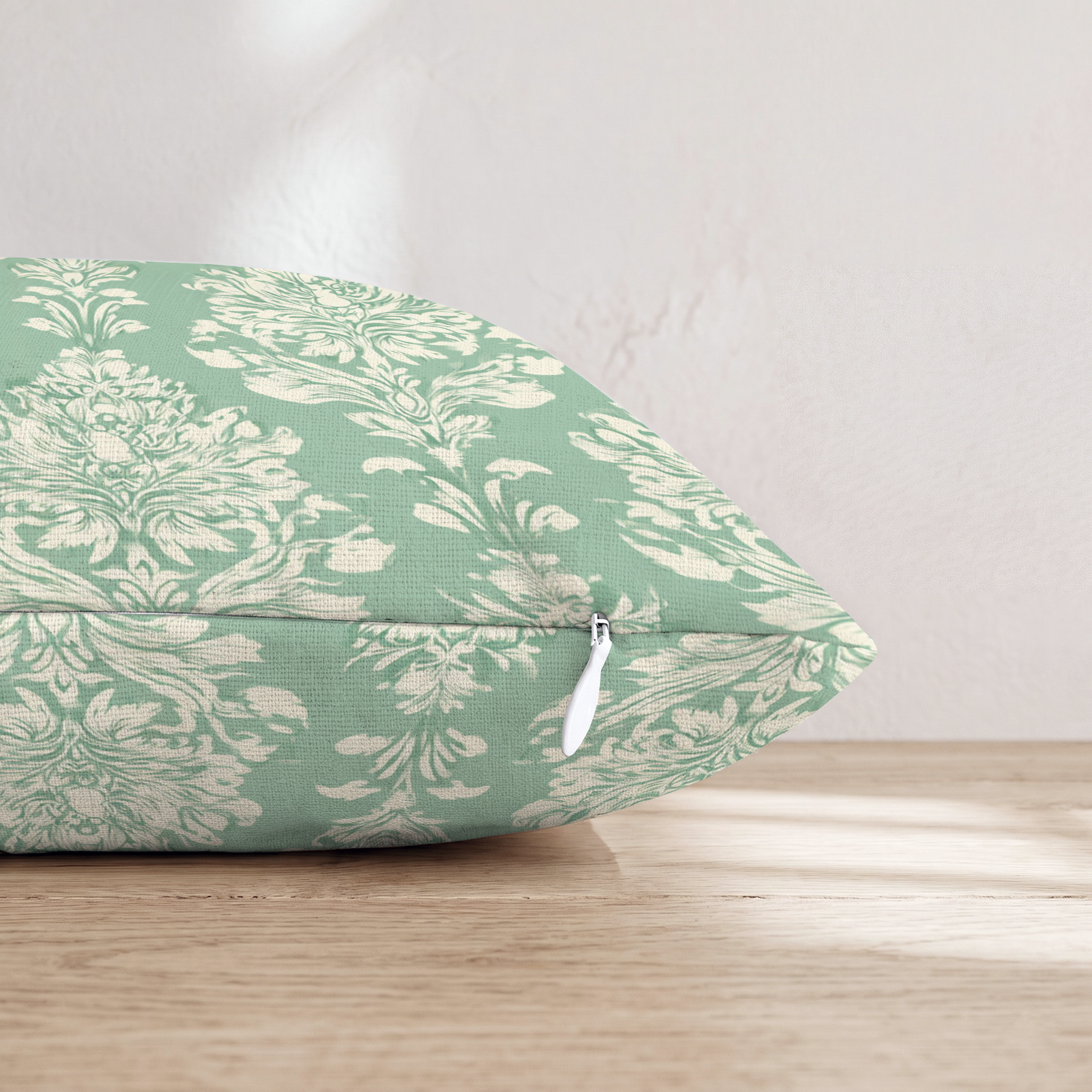 HH504207 HH504207_pillow_edge_zipper.png