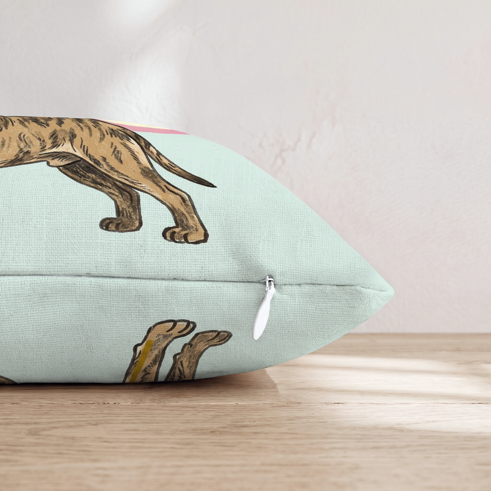 HH512472 HH512472_pillow_edge_zipper.png