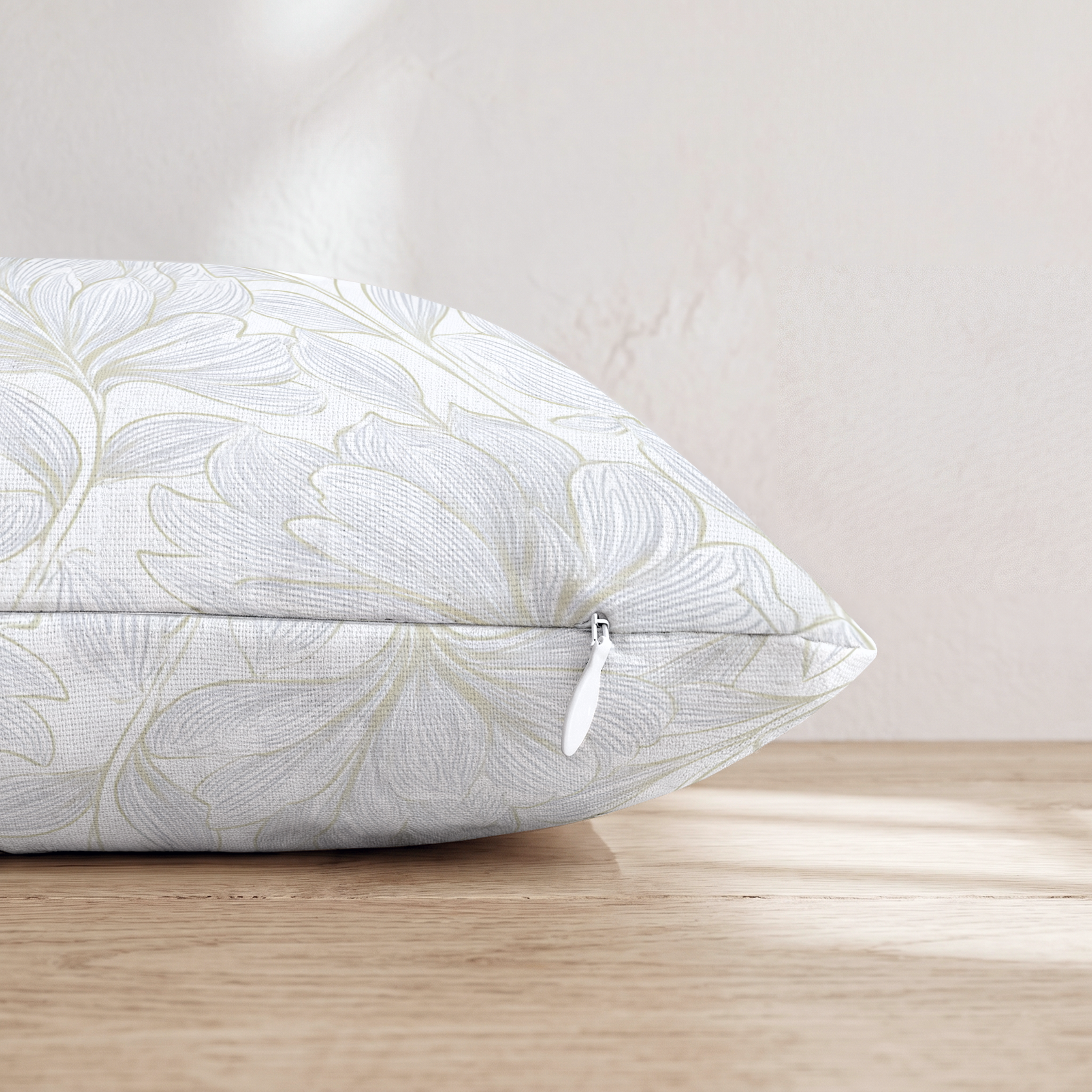 HH512796 HH512796_pillow_edge_zipper.png