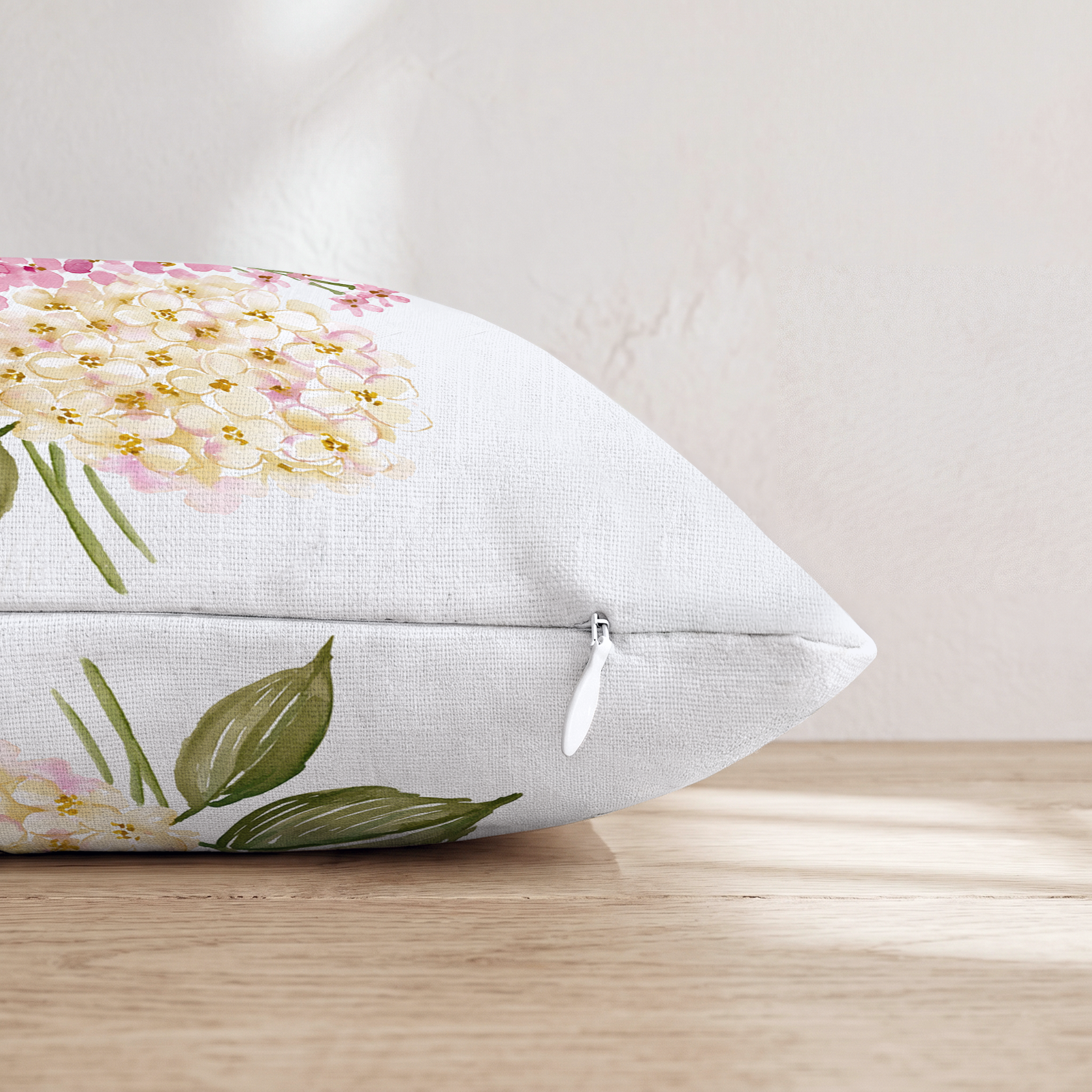 HH516815 HH516815_pillow_edge_zipper.png