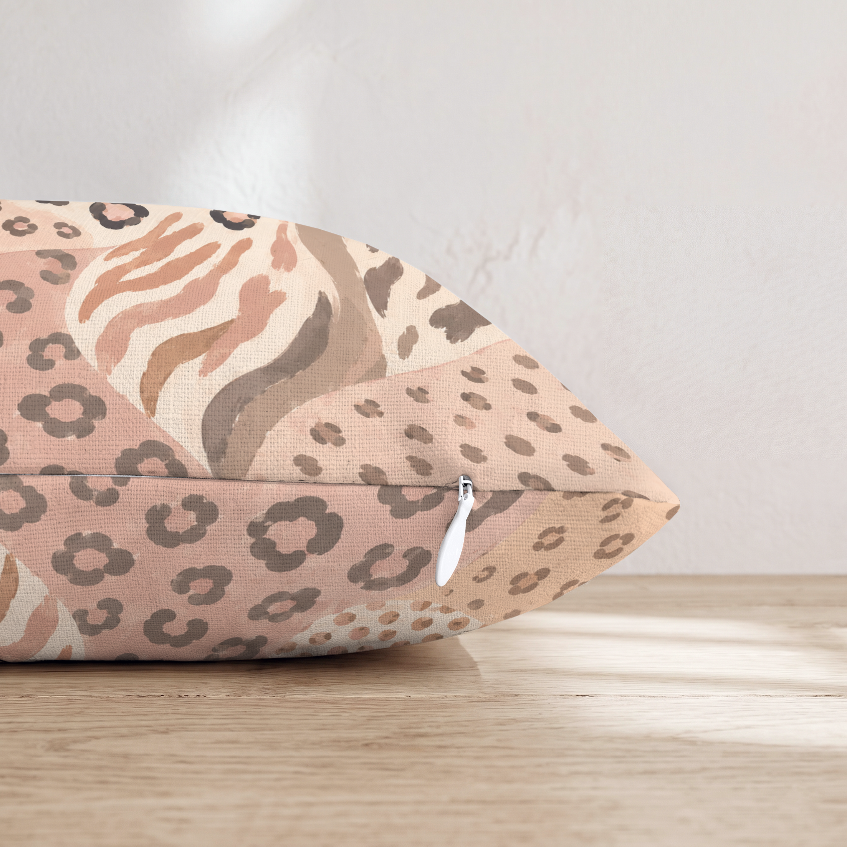 HH517069 HH517069_pillow_edge_zipper.png