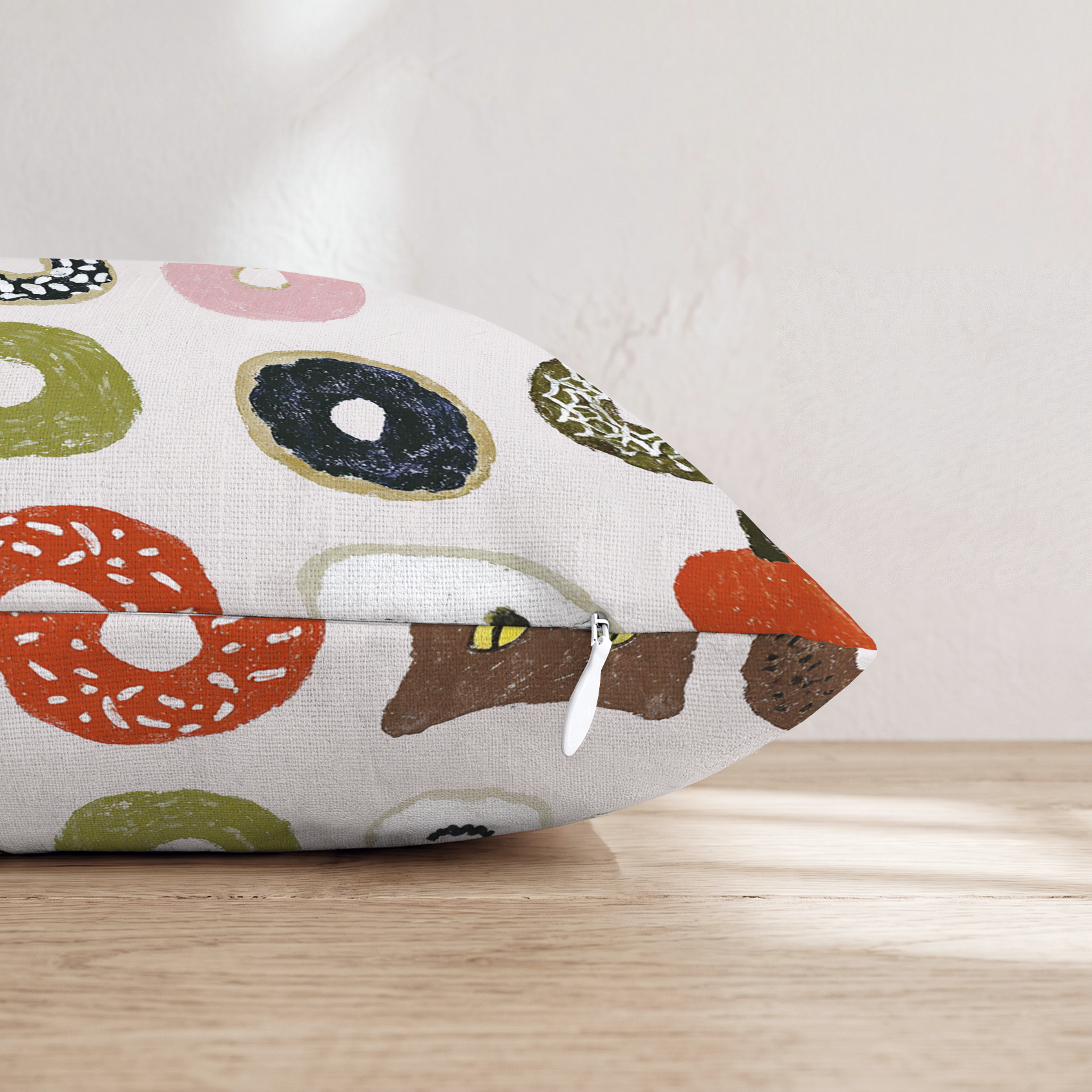 HH521555 HH521555_pillow_edge_zipper.png