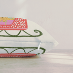 Goldendoodle Gift Sleigh Throw Pillow — Pillow Edge Zipper | hh:zipper:colorfix-20261006