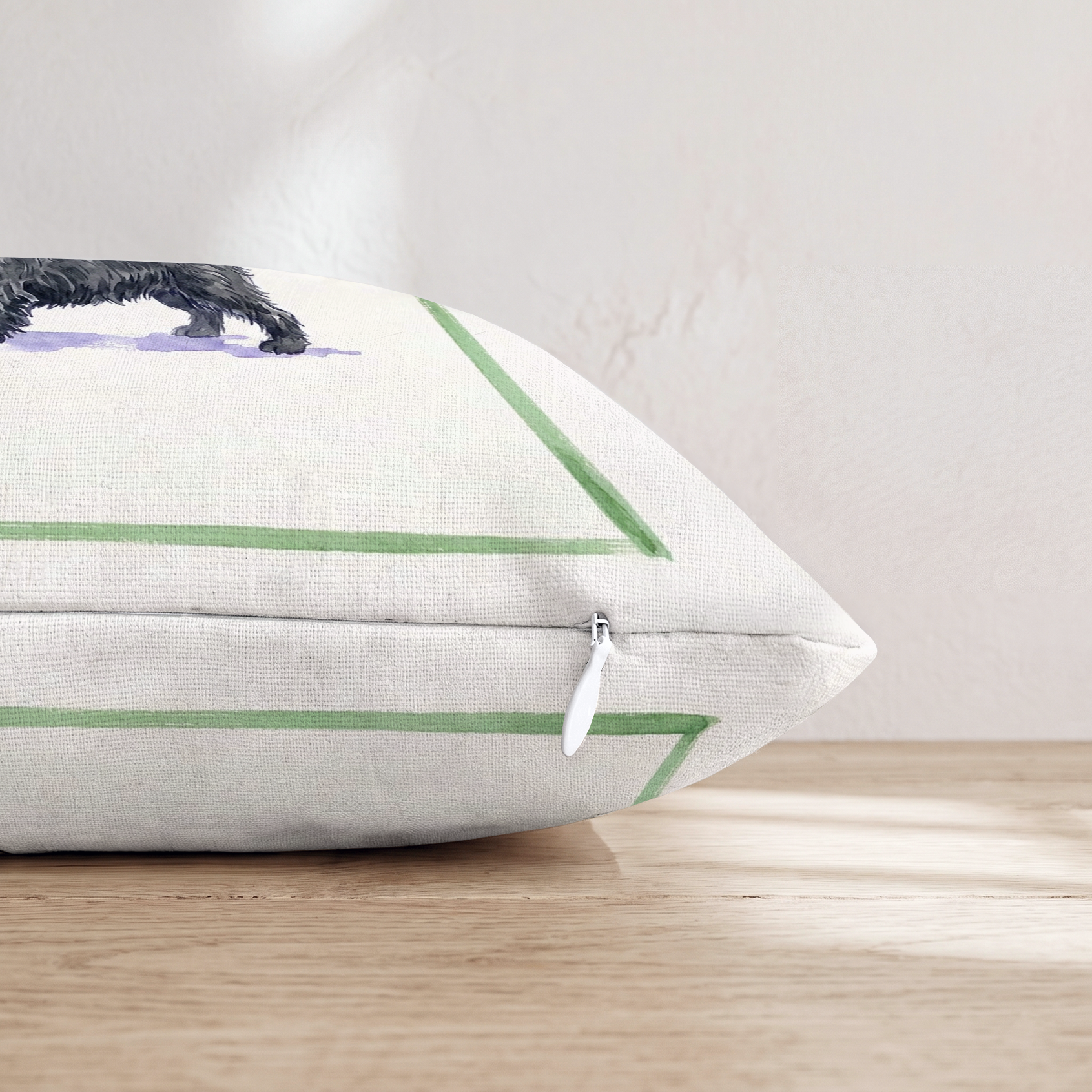 HH541490 HH541490_pillow_edge_zipper.png