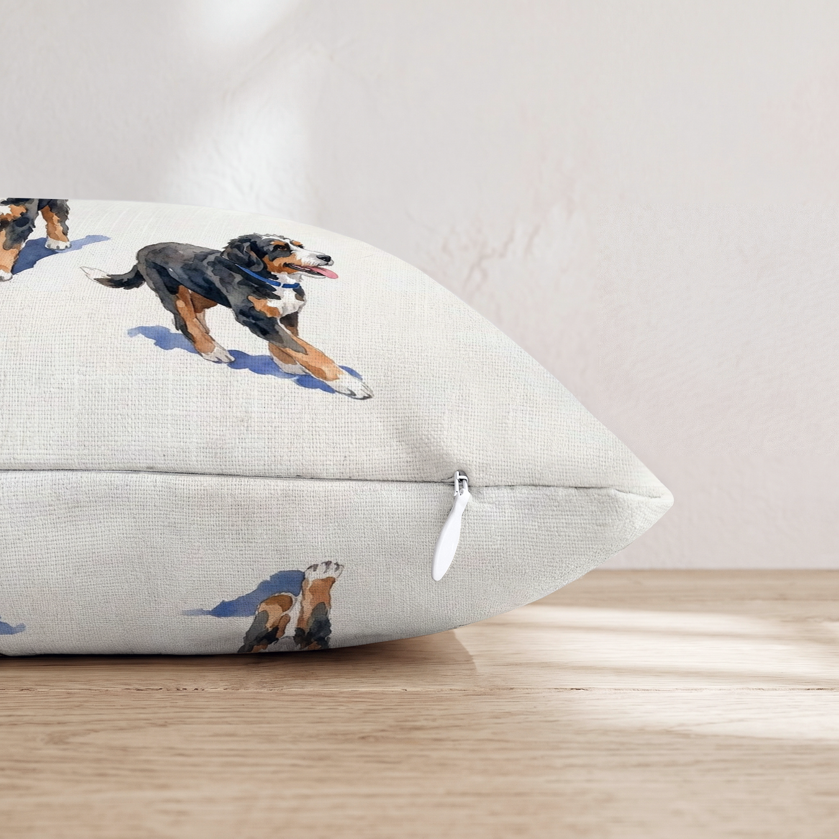 HH545738 HH545738_pillow_edge_zipper.png