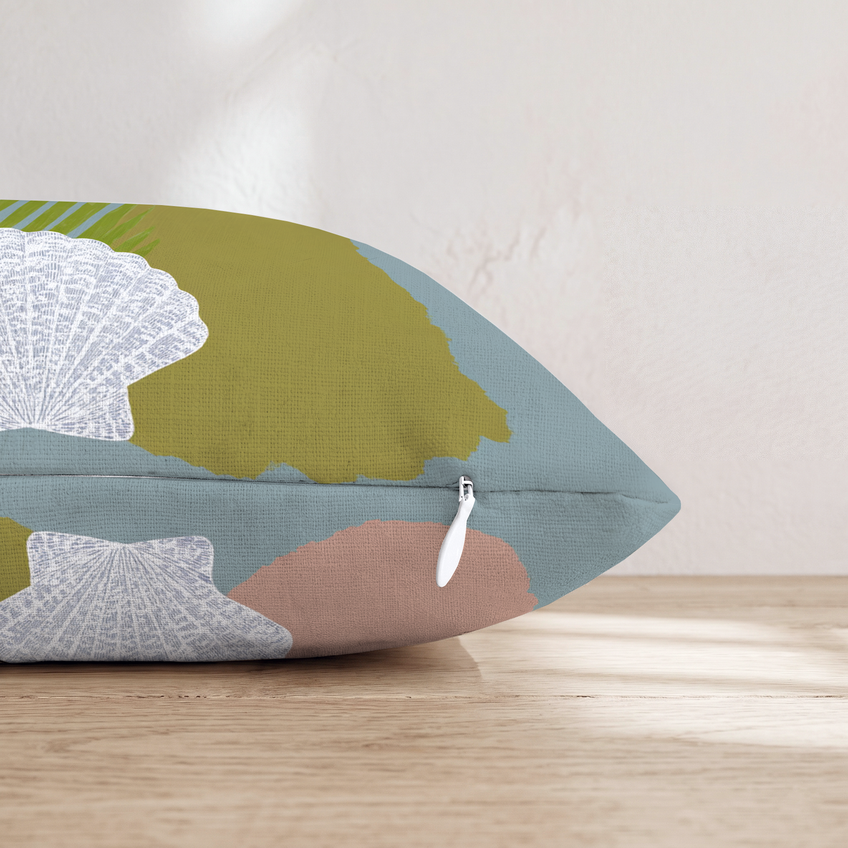 HH545964 HH545964_pillow_edge_zipper.png