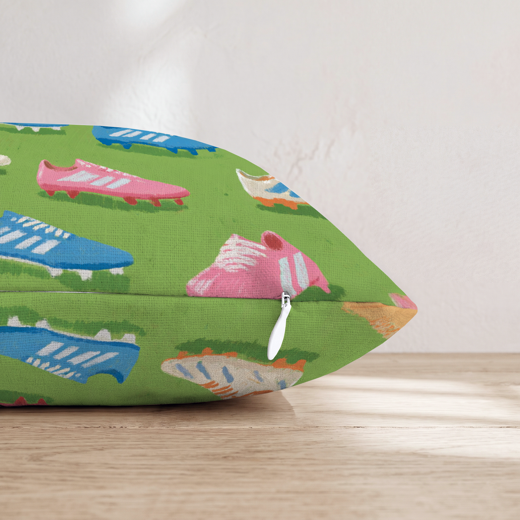 HH547703 HH547703_pillow_edge_zipper.png