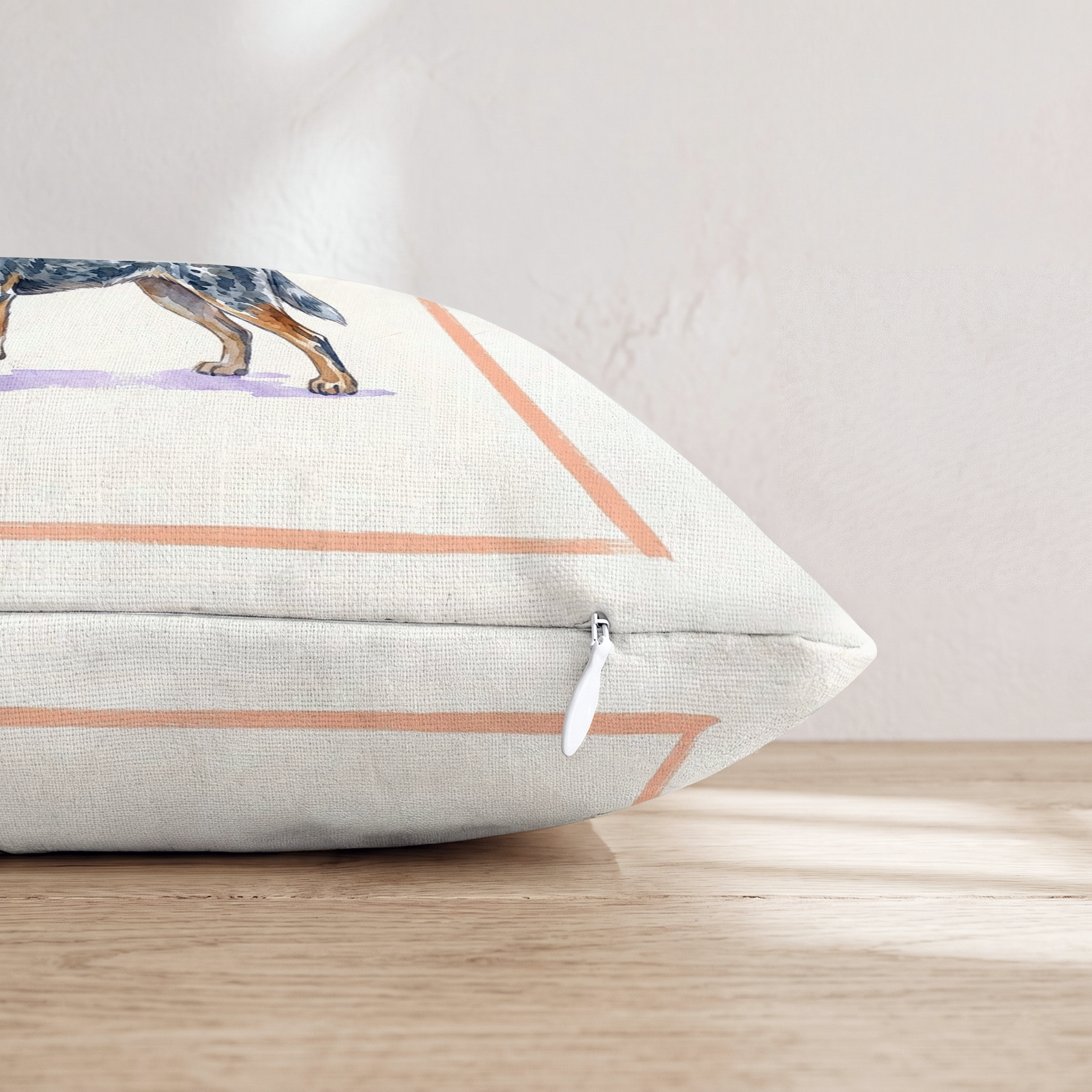 HH549420 HH549420_pillow_edge_zipper.png