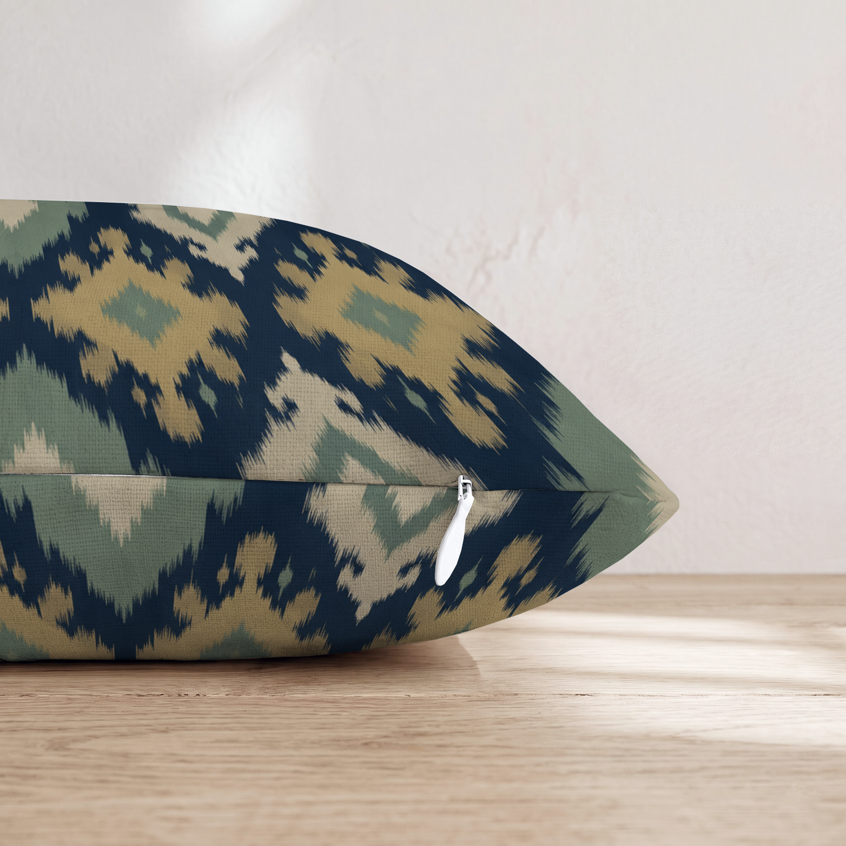HH549519 HH549519_pillow_edge_zipper.png