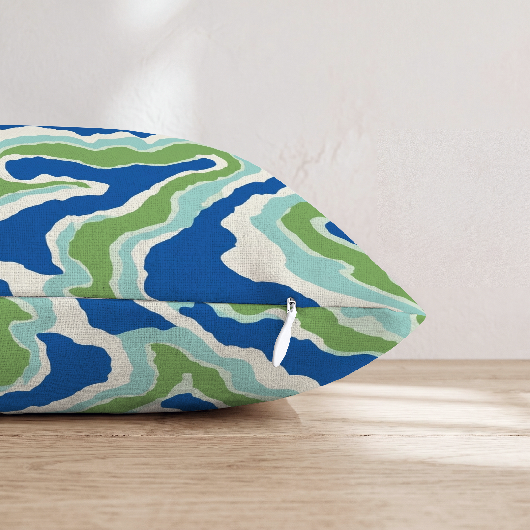 HH554189 HH554189_pillow_edge_zipper.png