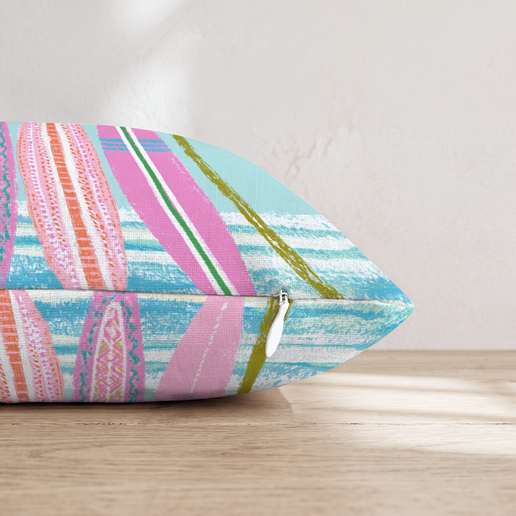 HH561758 HH561758_pillow_edge_zipper.png