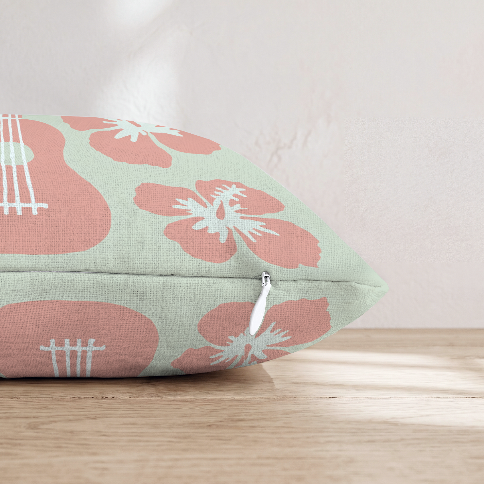 HH563172 HH563172_pillow_edge_zipper.png