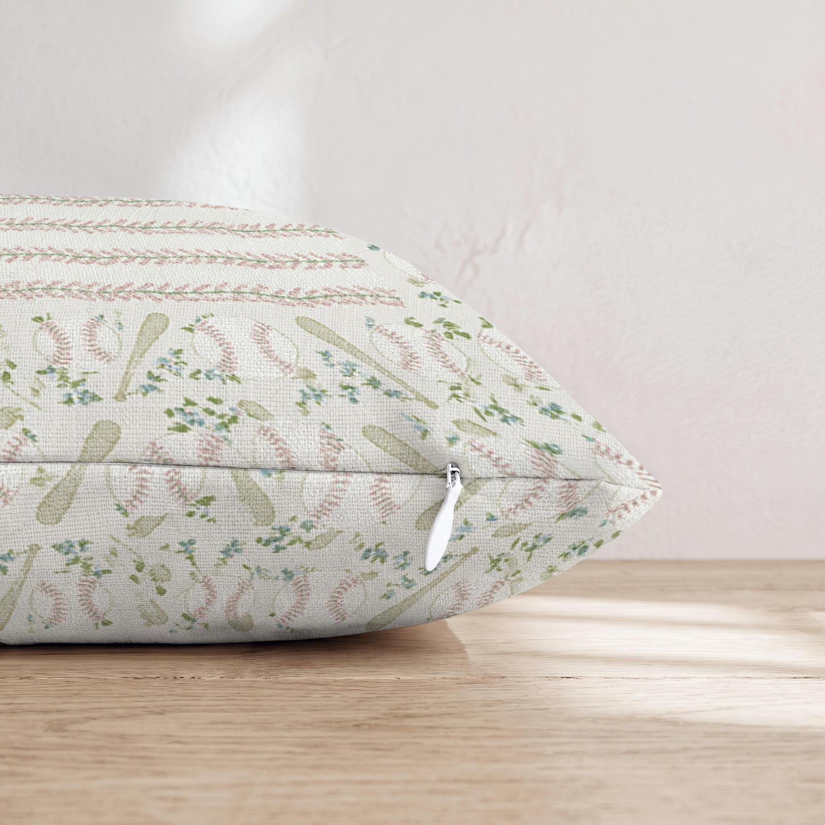 HH567530 HH567530_pillow_edge_zipper.png