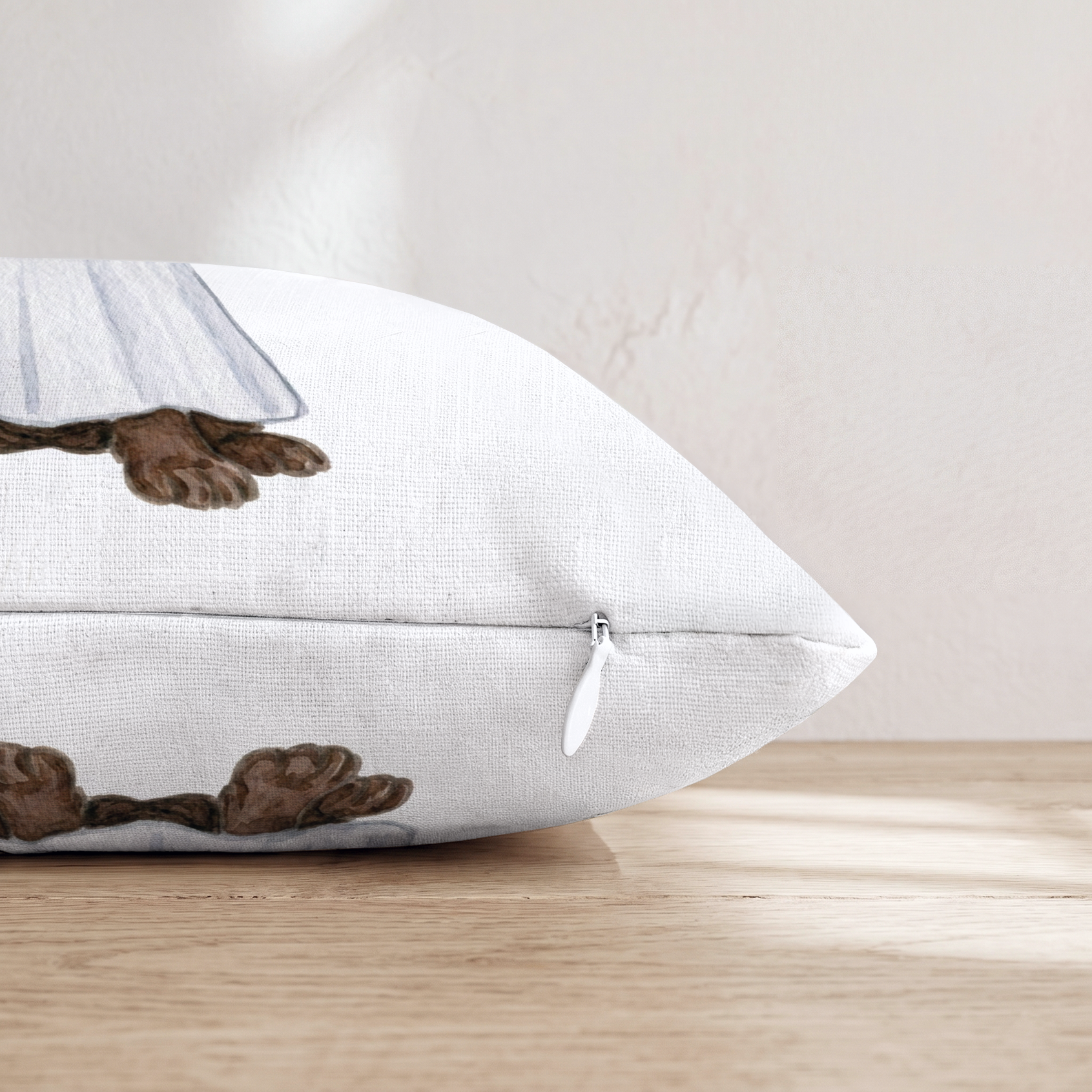 HH579207 HH579207_pillow_edge_zipper.png