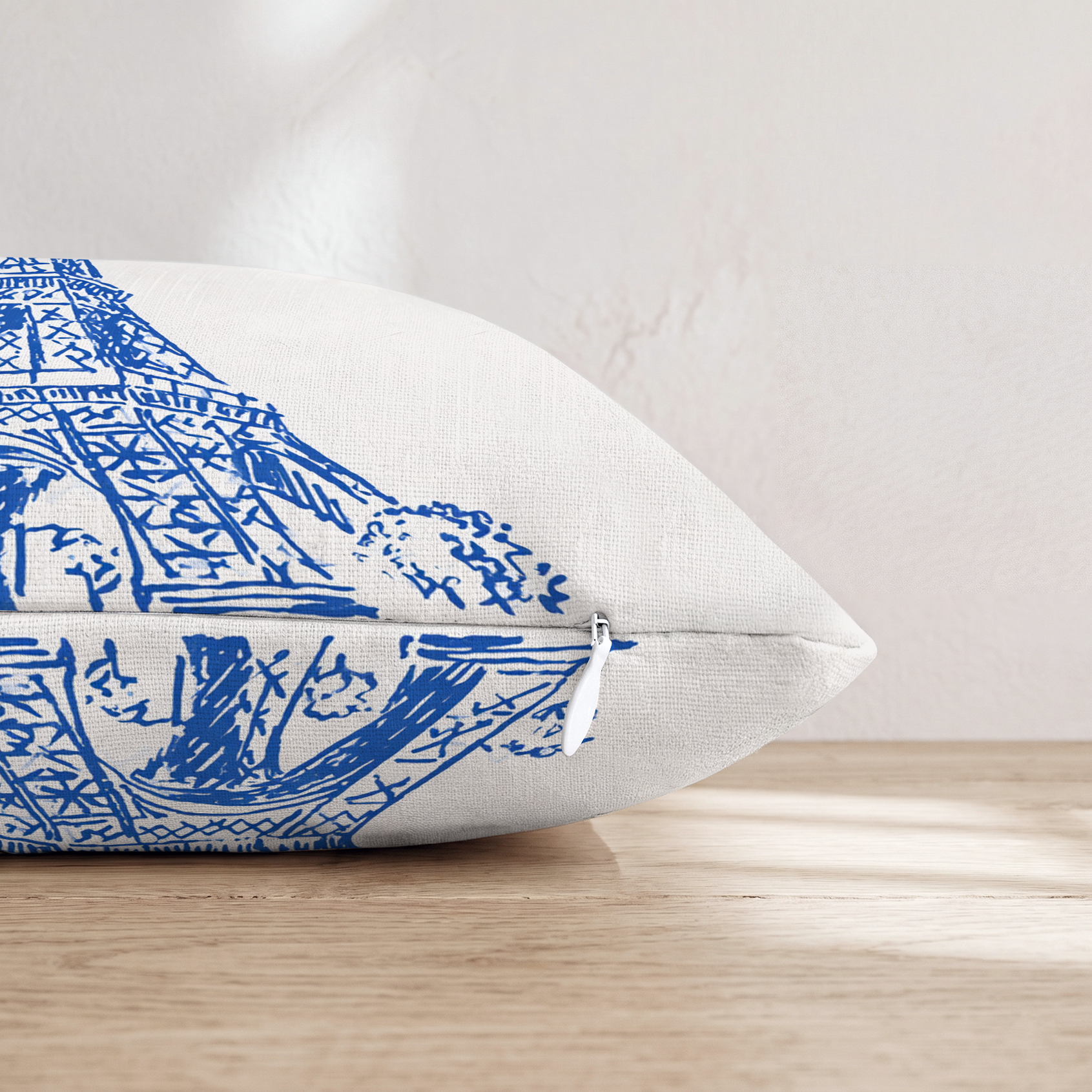 HH582671 HH582671_pillow_edge_zipper.png