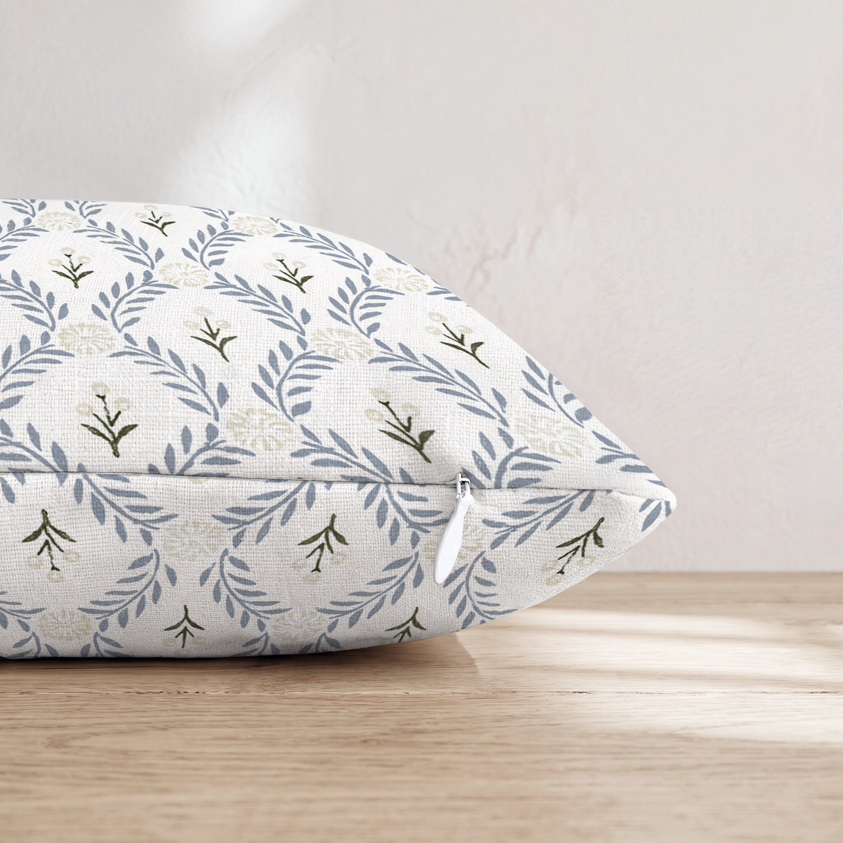 HH602245 HH602245_pillow_edge_zipper.png