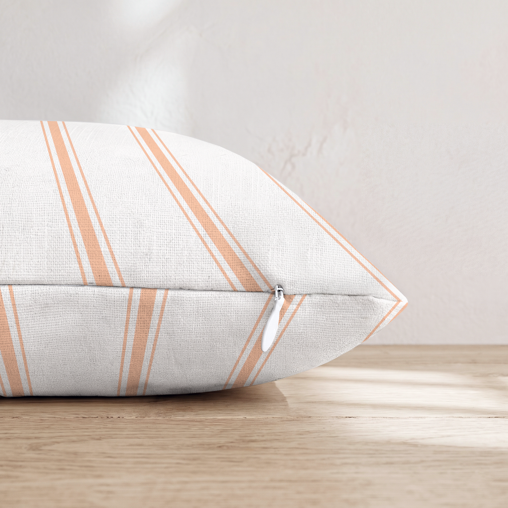 HH612417 HH612417_pillow_edge_zipper.png