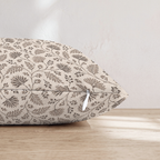 HH618277 HH618277_pillow_edge_zipper.png