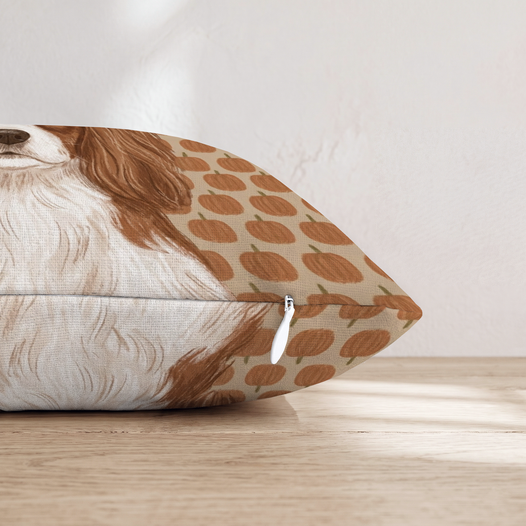 HH621458 HH621458_pillow_edge_zipper.png