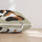 HH622270 HH622270_pillow_edge_zipper.png