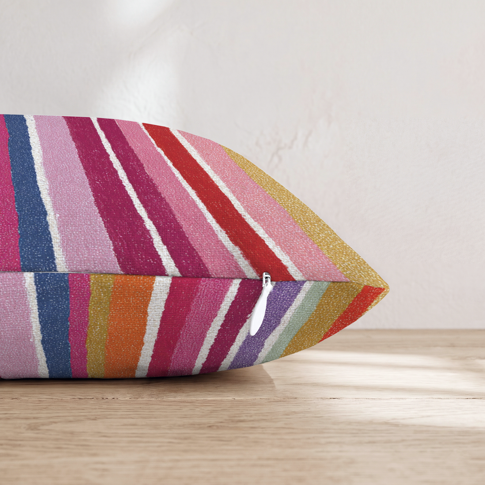 HH624685 HH624685_pillow_edge_zipper.png