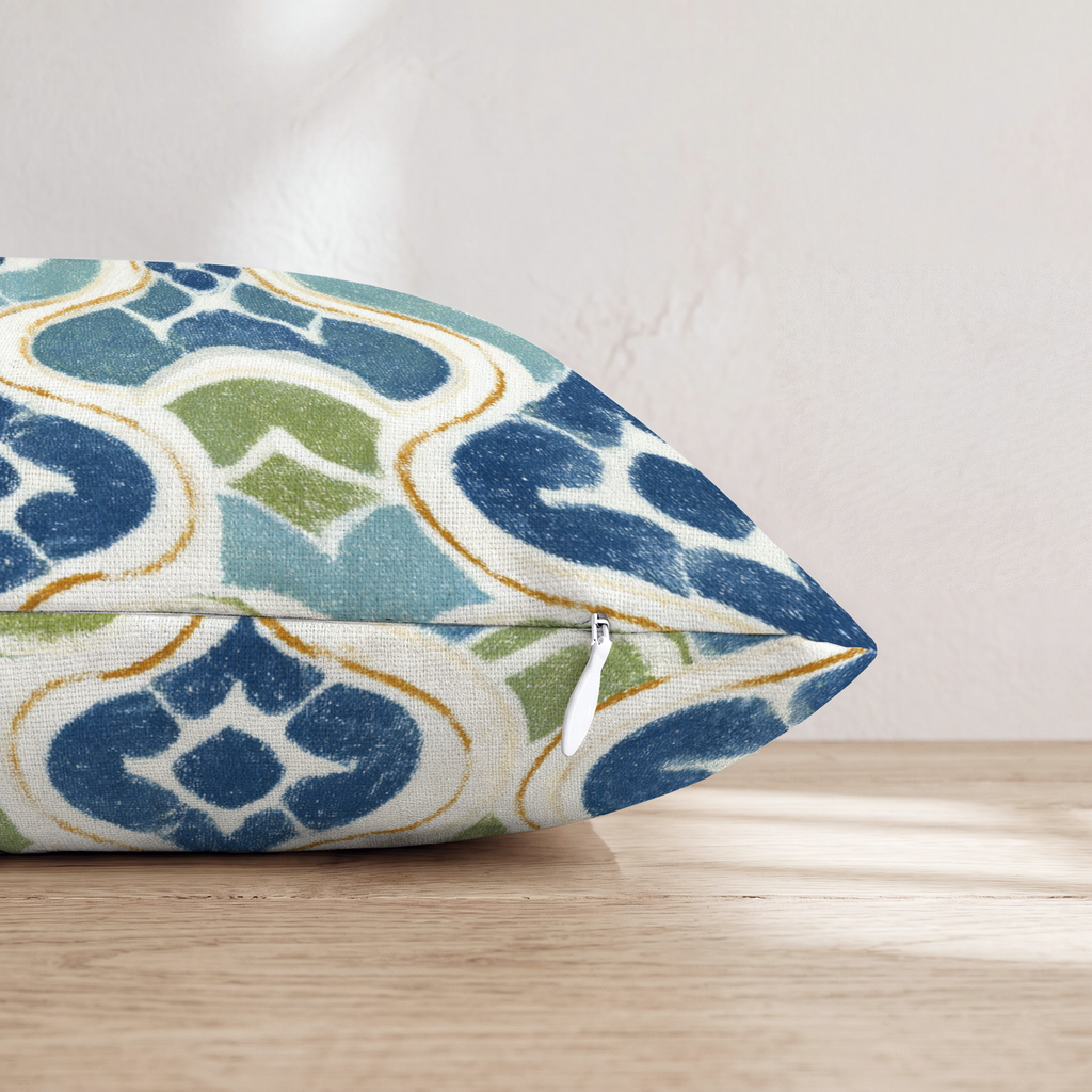 HH627563 HH627563_pillow_edge_zipper.png