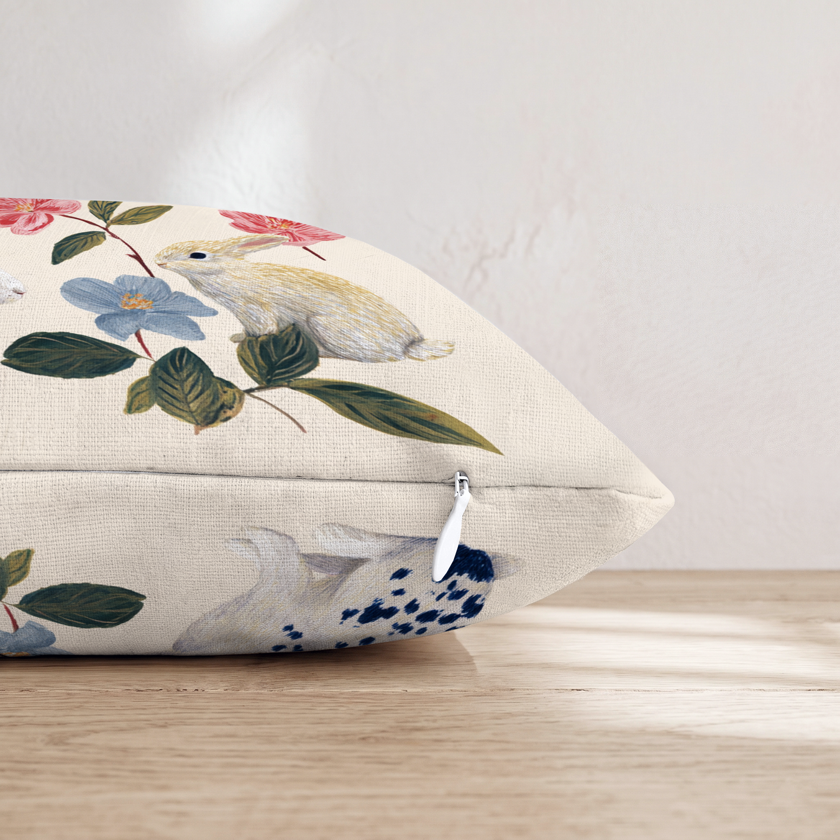 HH631549 HH631549_pillow_edge_zipper.png
