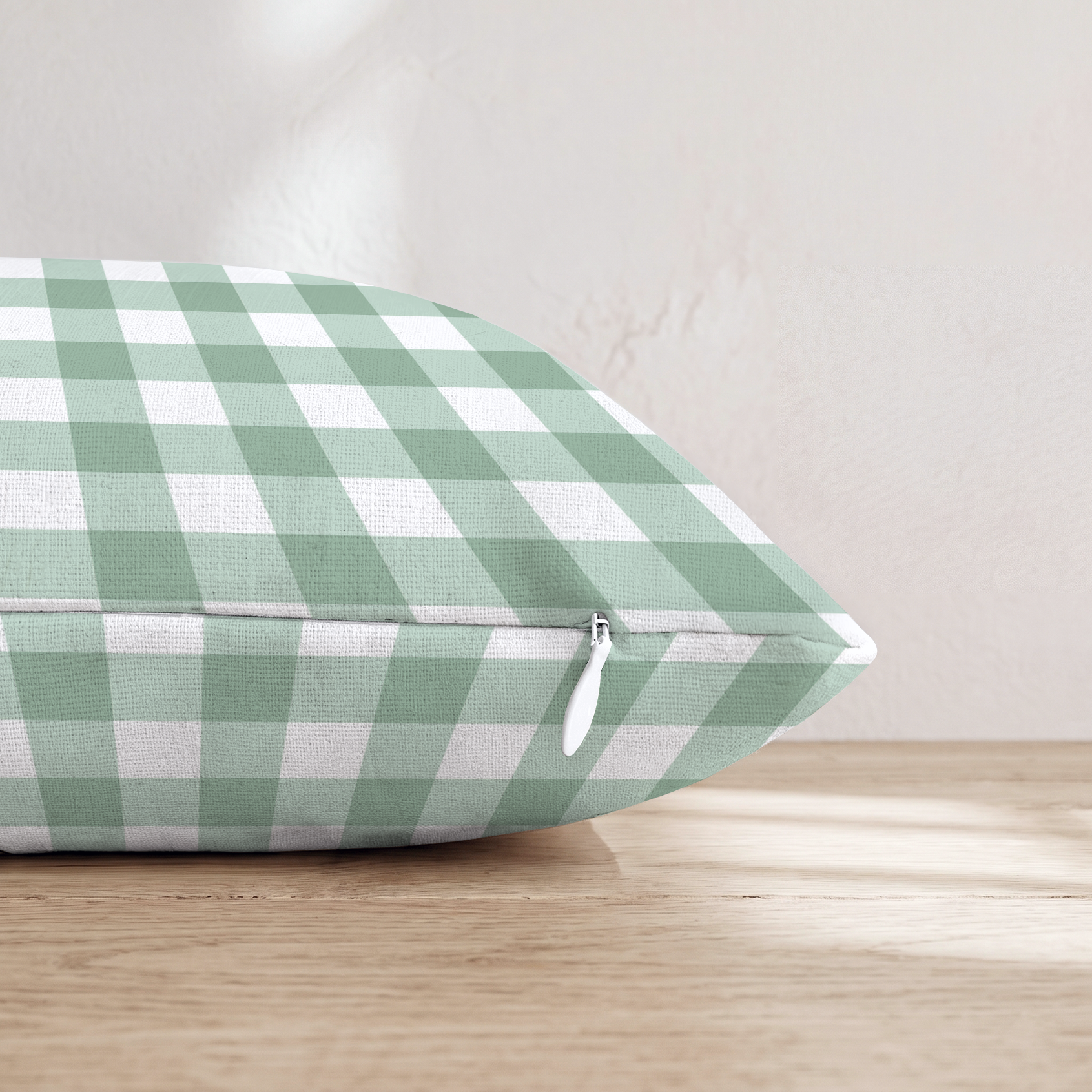 HH646529 HH646529_pillow_edge_zipper.png