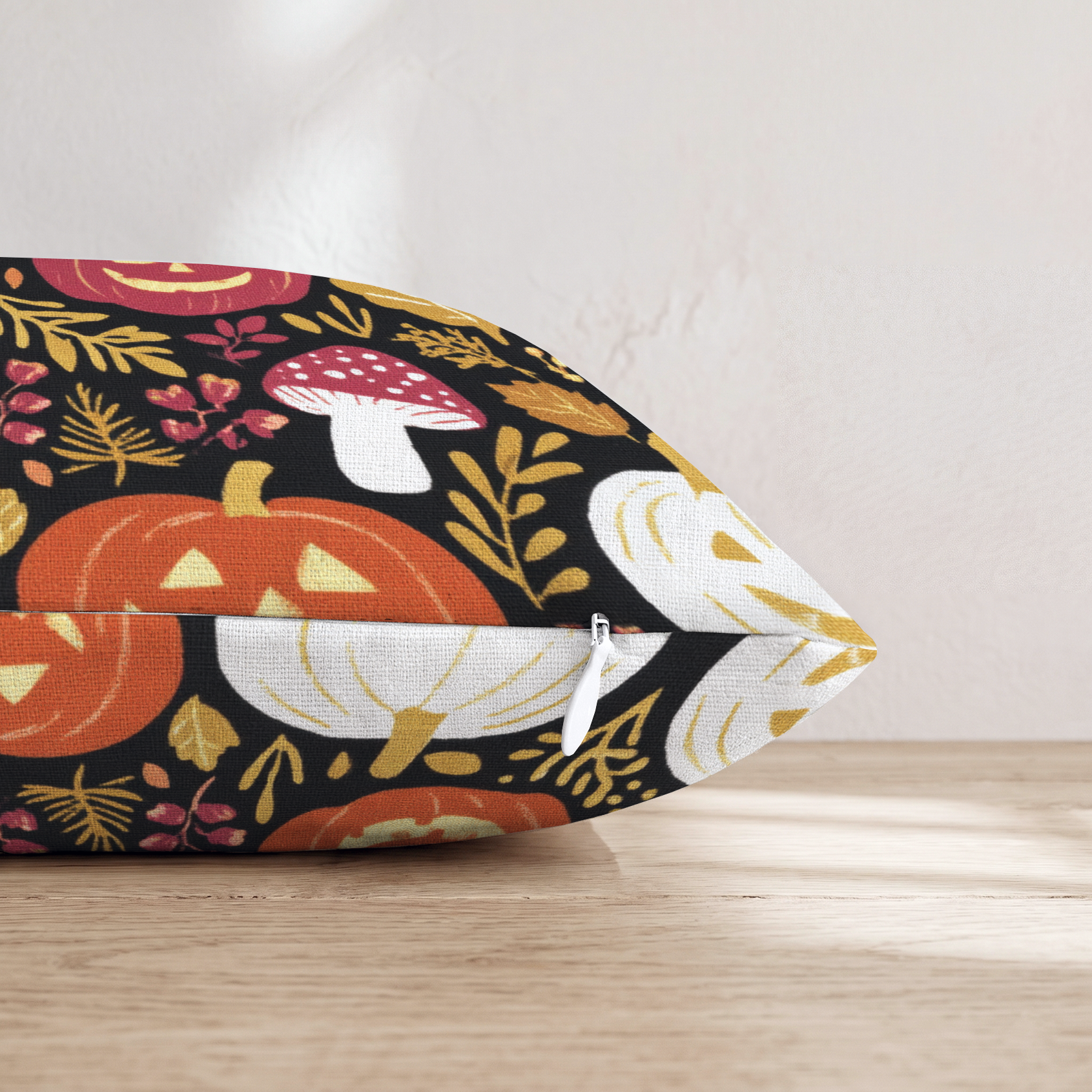 HH648032 HH648032_pillow_edge_zipper.png