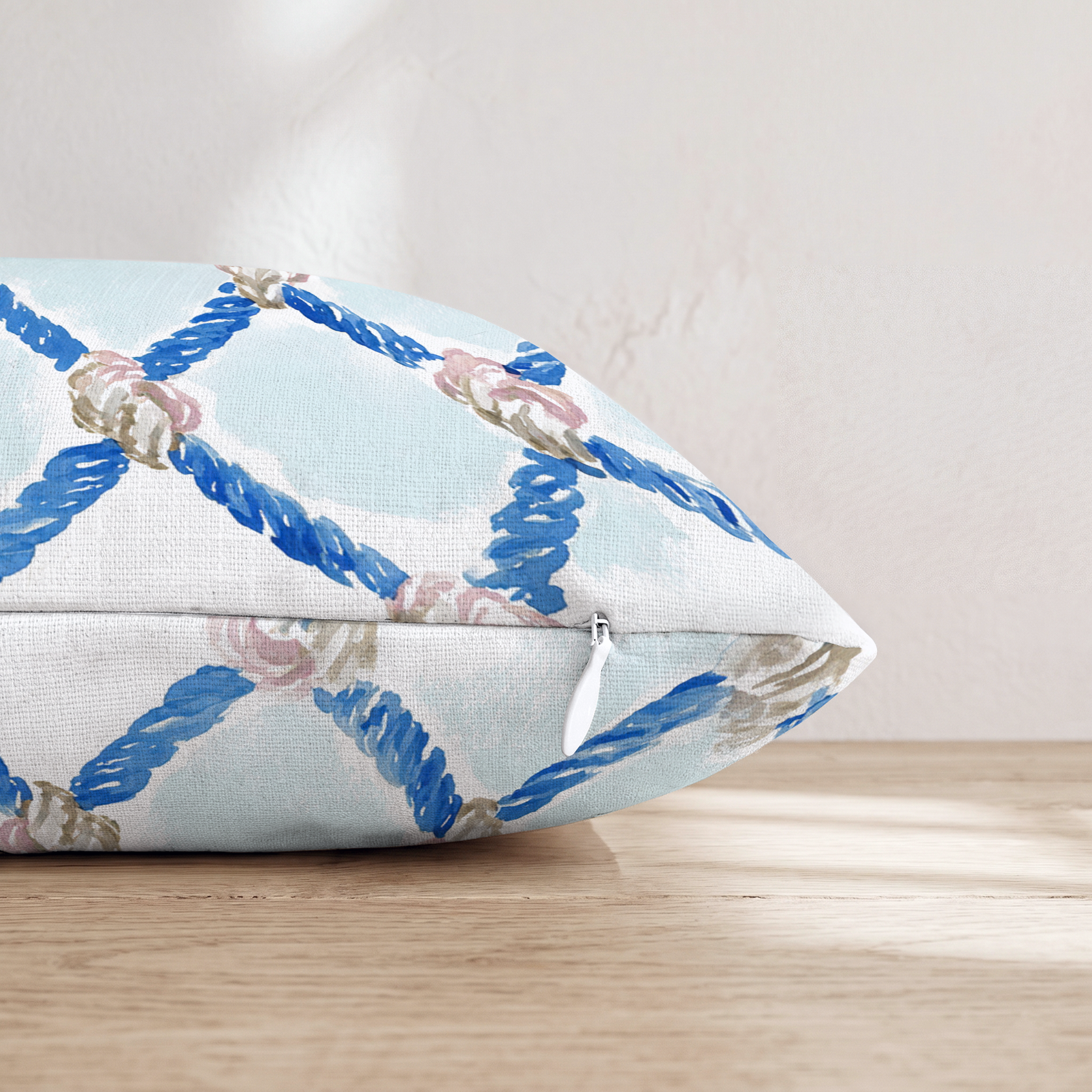 HH653082 HH653082_pillow_edge_zipper.png