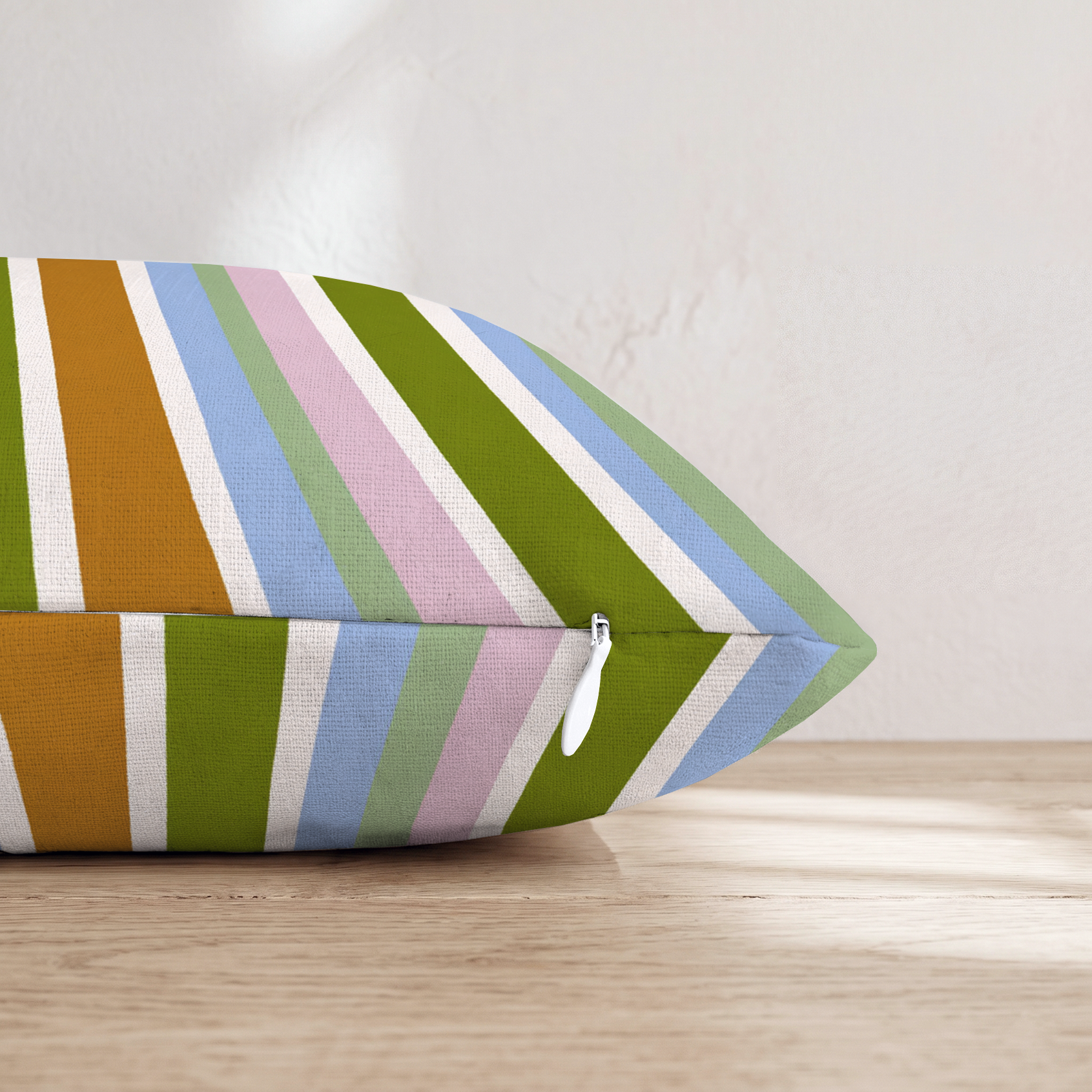 HH663908 HH663908_pillow_edge_zipper.png