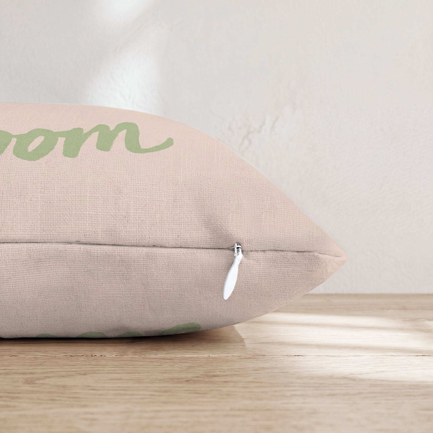 HH666730 HH666730_pillow_edge_zipper.png